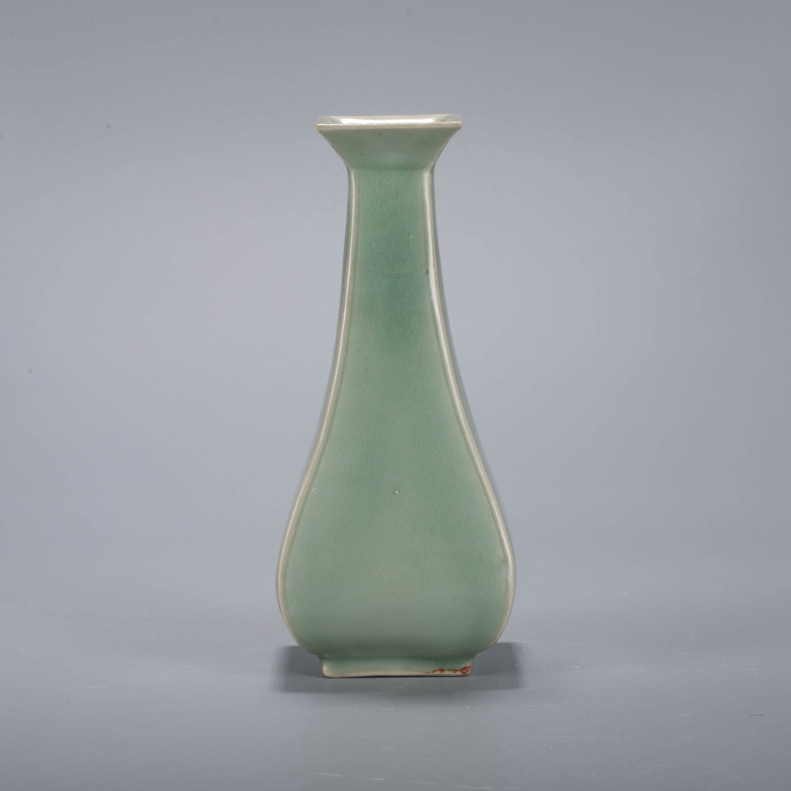 Longquan celadon flower vase - 5