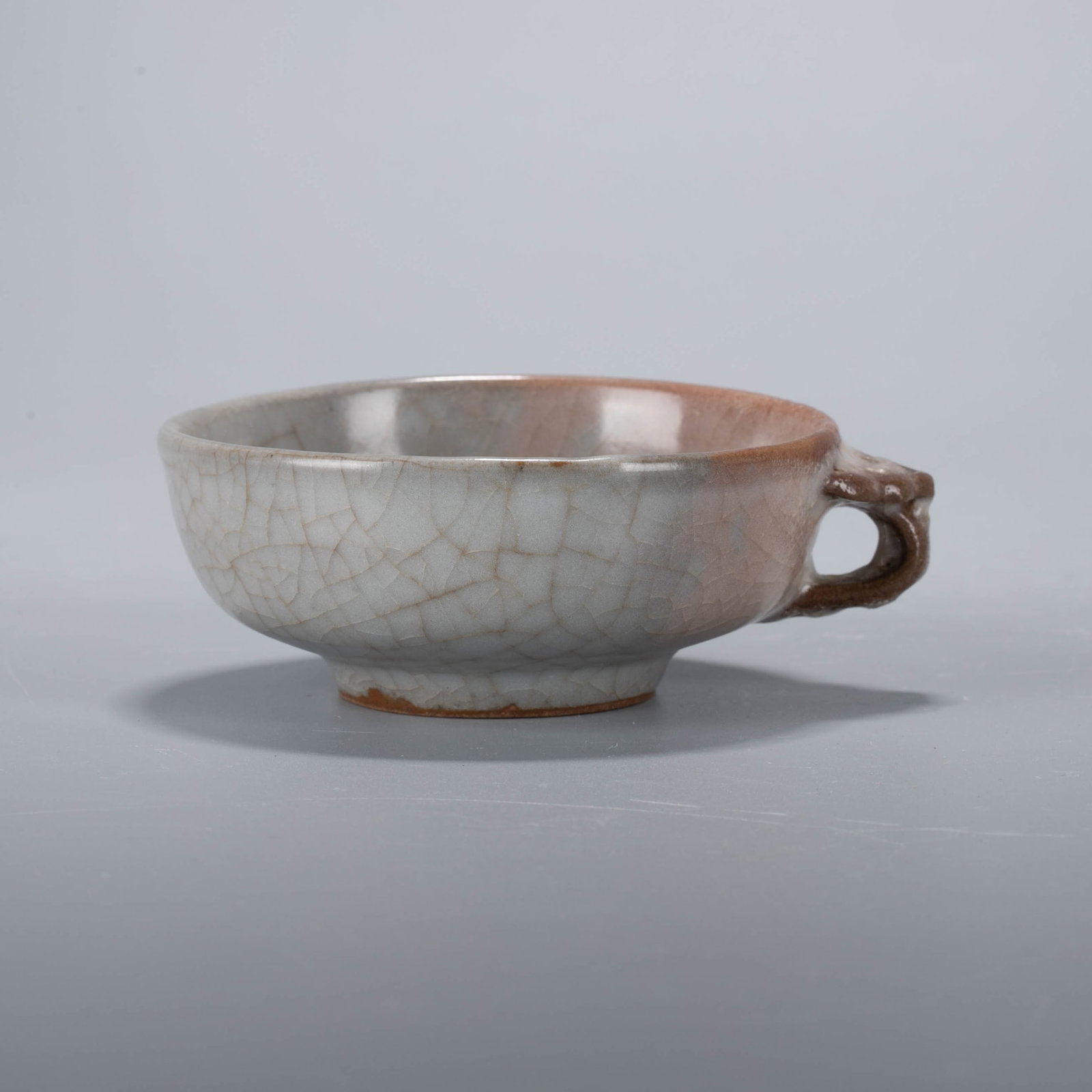 Southern Song Dynasty Longquan handled cup (1 of 7)