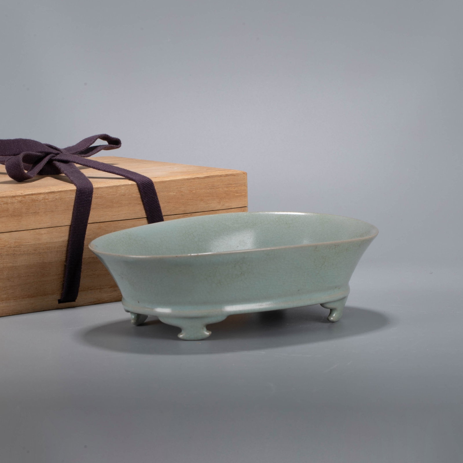 Ru Kiln narcissus basin (1 of 9)