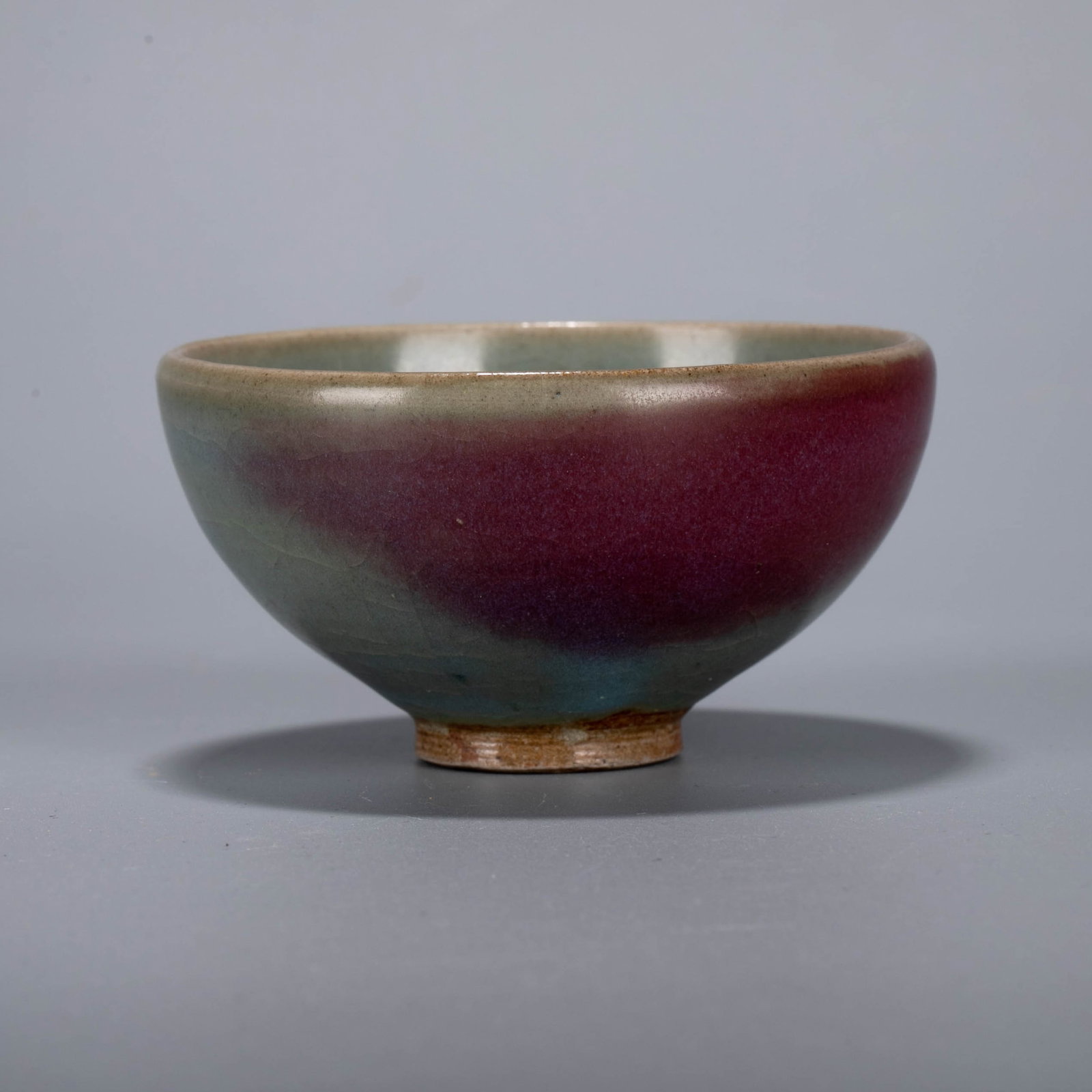Song Dian celadon glaze Jun kiln red-spotted tea bowl: Song Dian celadon glaze Jun kiln red-spotted tea bowl