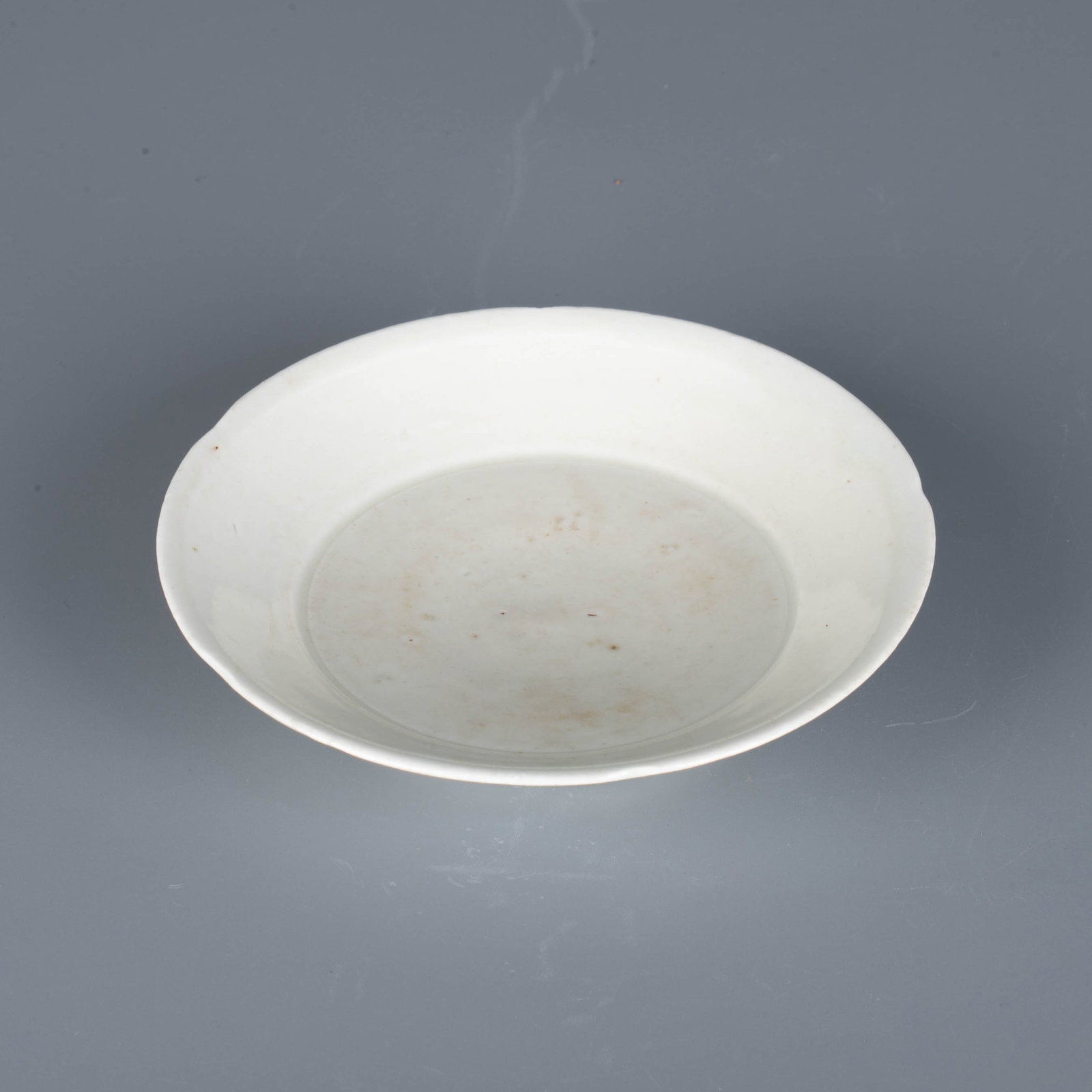 Song white porcelain lobed rim disc (1 of 6)