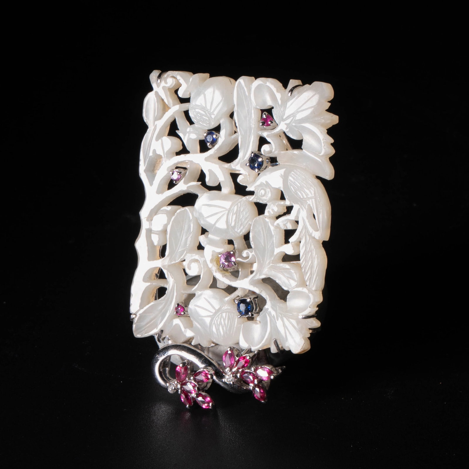 Qing Dynasty auspicious ruyi pendant (1 of 6)
