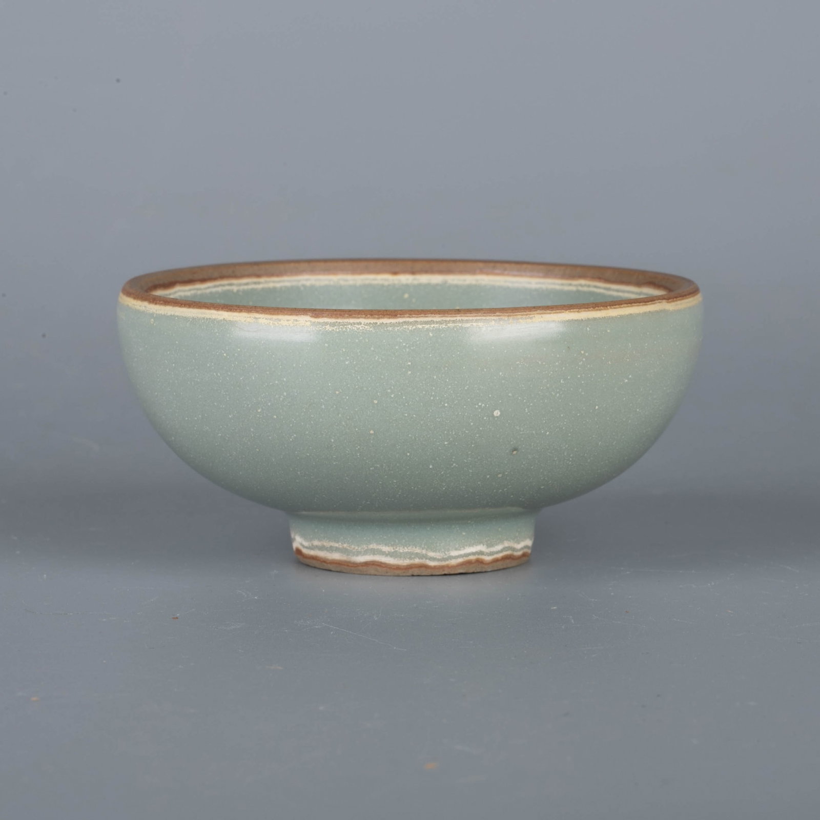 Longquan celadon tea bowl - 2