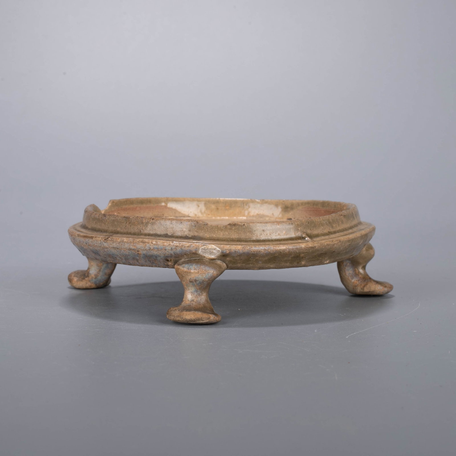 Celadon three-legged inkstone - 2
