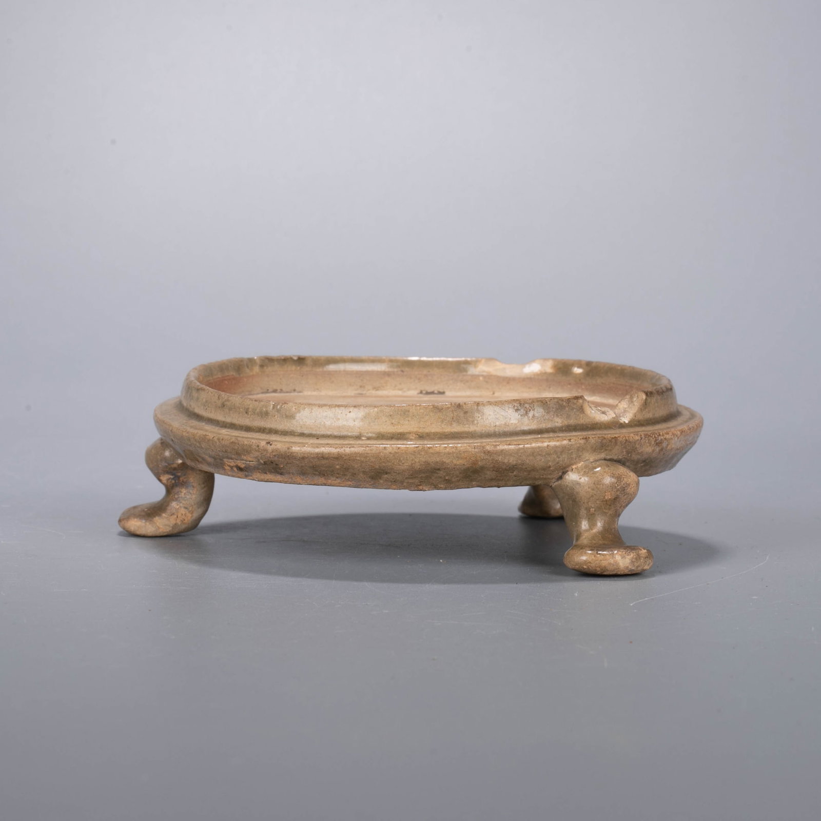 Celadon three-legged inkstone - 4