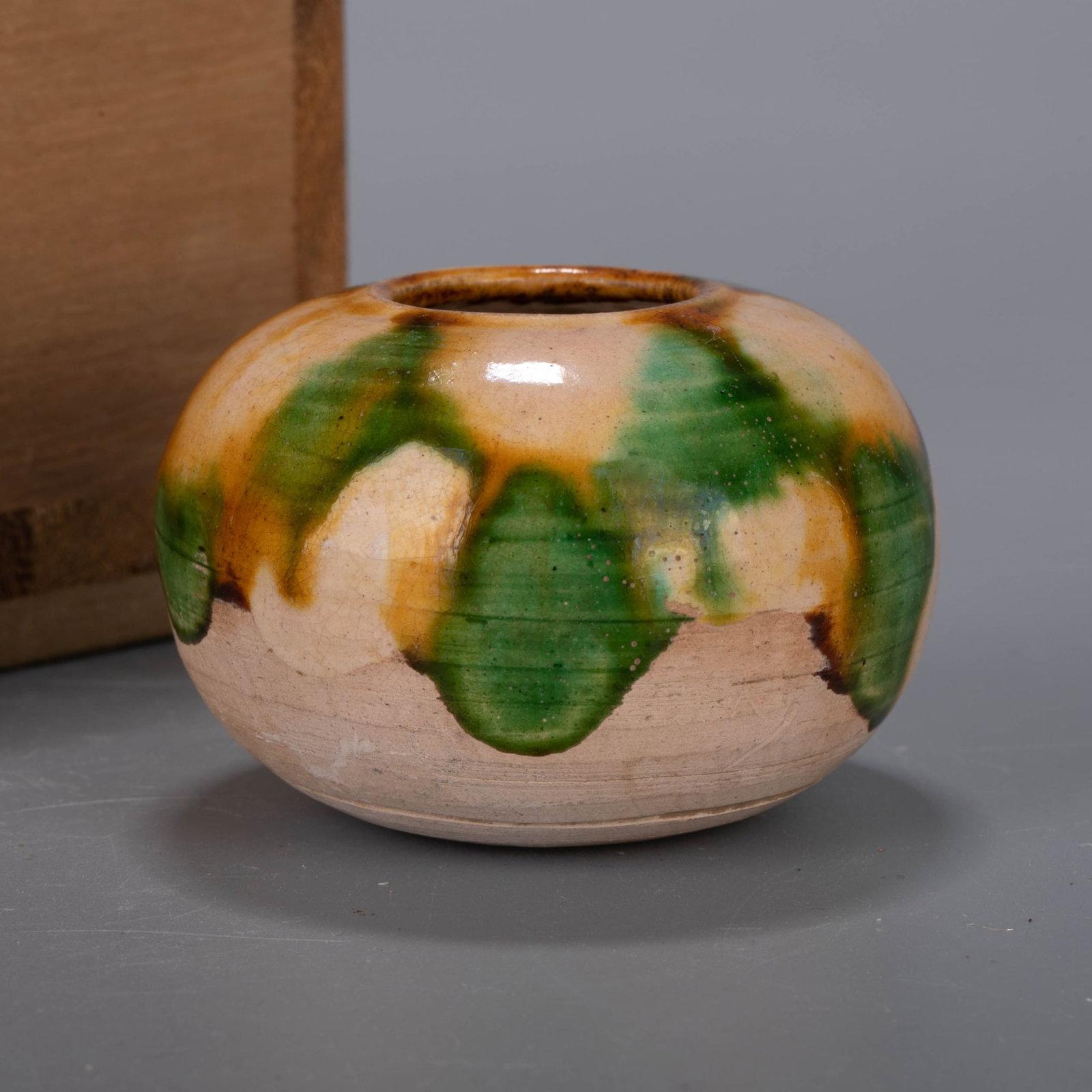 Tang Dynasty Sancai small bowl: Tang Dynasty Sancai small bowl