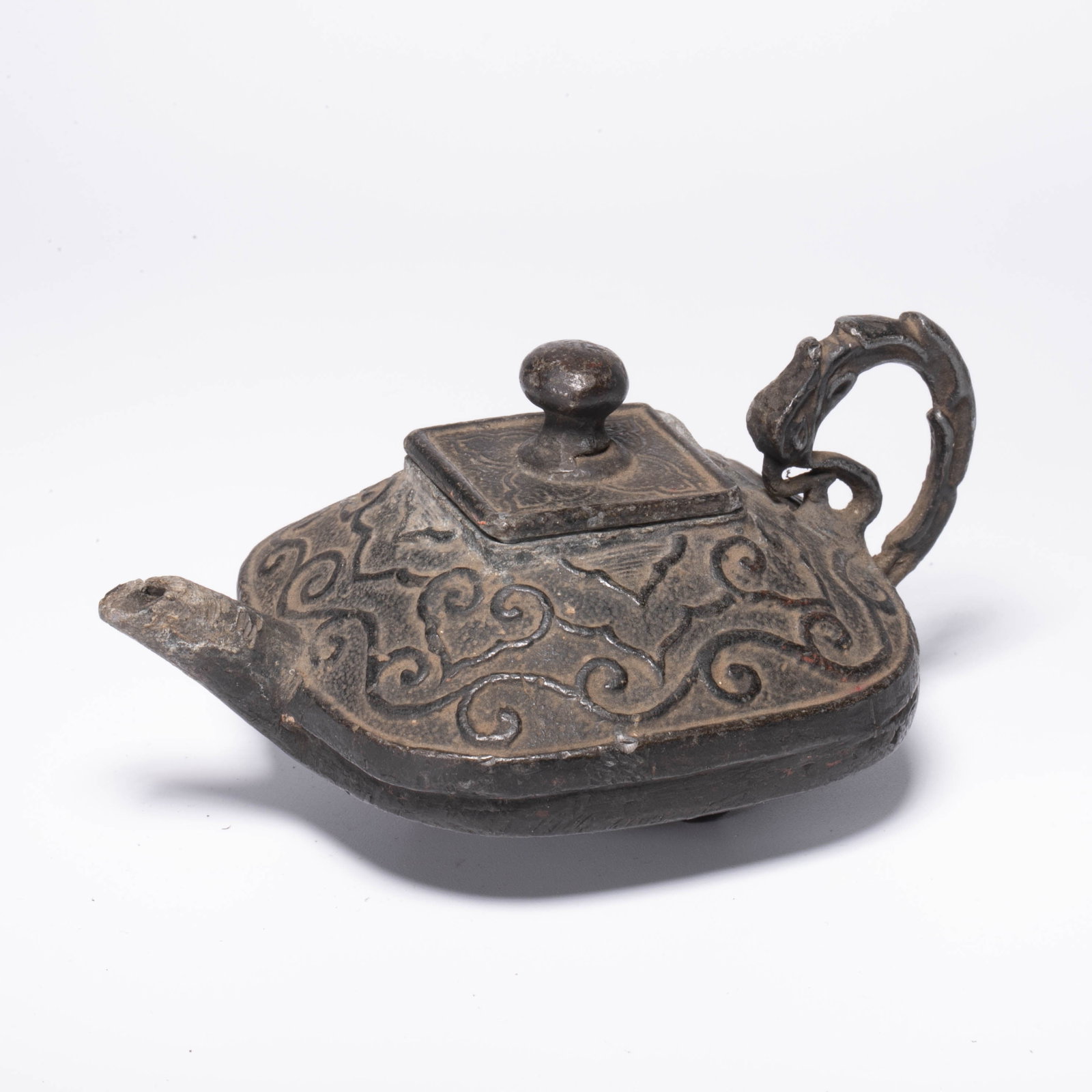 Qing Dynasty scholars object, pewter water dropper (1 of 10)