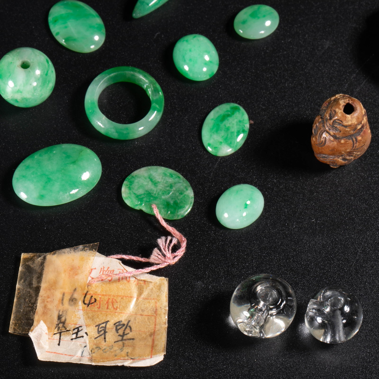 Jade bead necklace, a set - 2