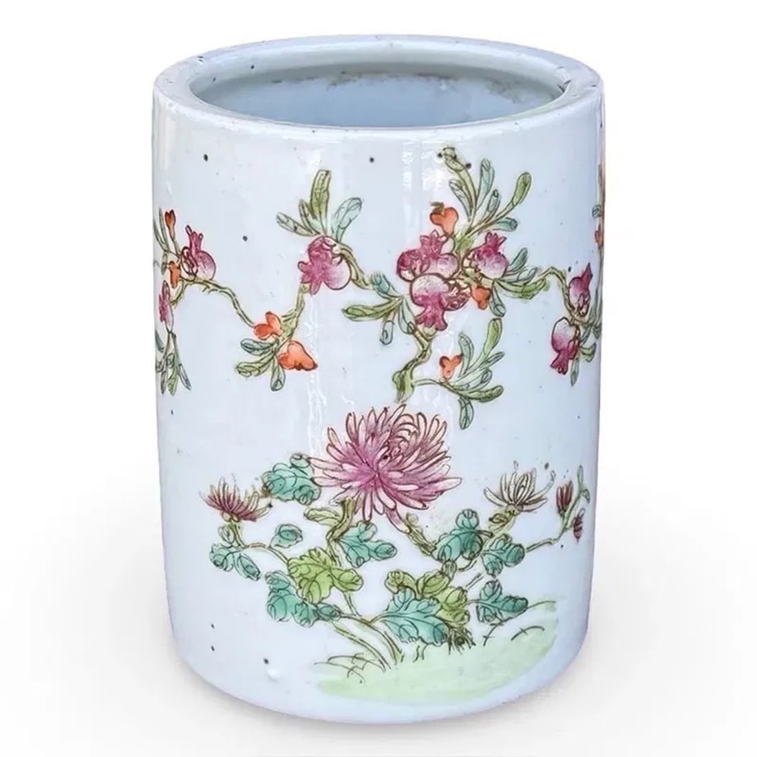 Chinese Famille Chrysanthemum Brush Pot: Chinese Famille Rose porcelain brush pot bitong with floral chrysanthemum motifs. Marked on base. Approx. Dimensions: 5H x 3.5W x 3.5D inches