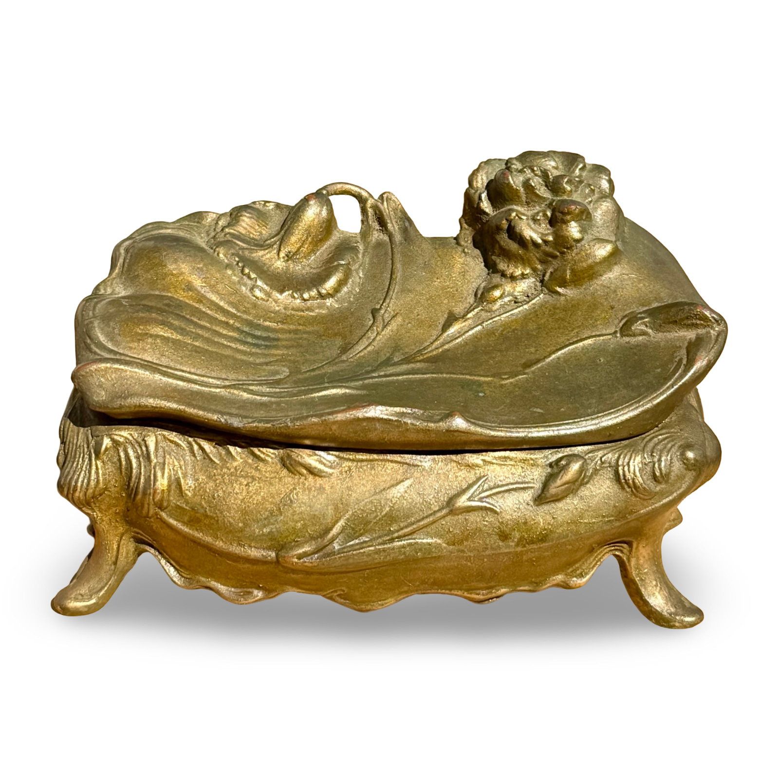 Art Nouveau Jennings Bros Jewelry Box Casket: Antique Art Nouveau jewelry casket trinket box by Jennings Brothers with cabriole feet, hinged lid, and high-relief floral design. Marked on base.