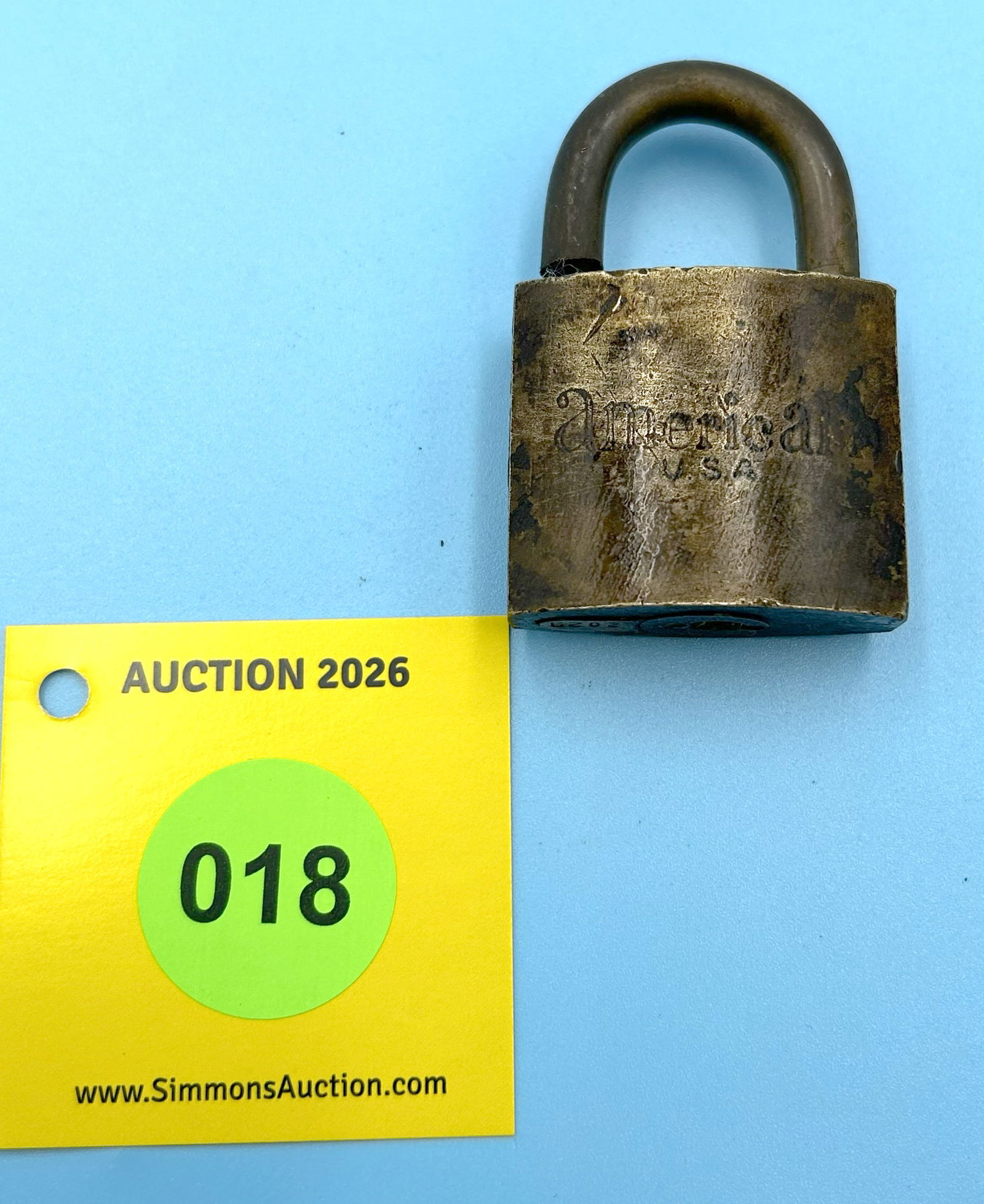 US AMERICAN 2029 SHACKLE BROKEN ALL BRASS (NO KEY) (1 of 3)