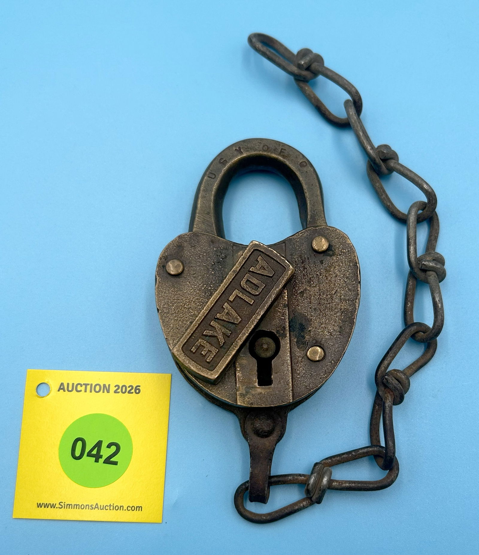 USY OF O ADLAKE SWITCH ALL BRASS LOCK WITH DUST COVER, (NO KEY) (1 of 2)