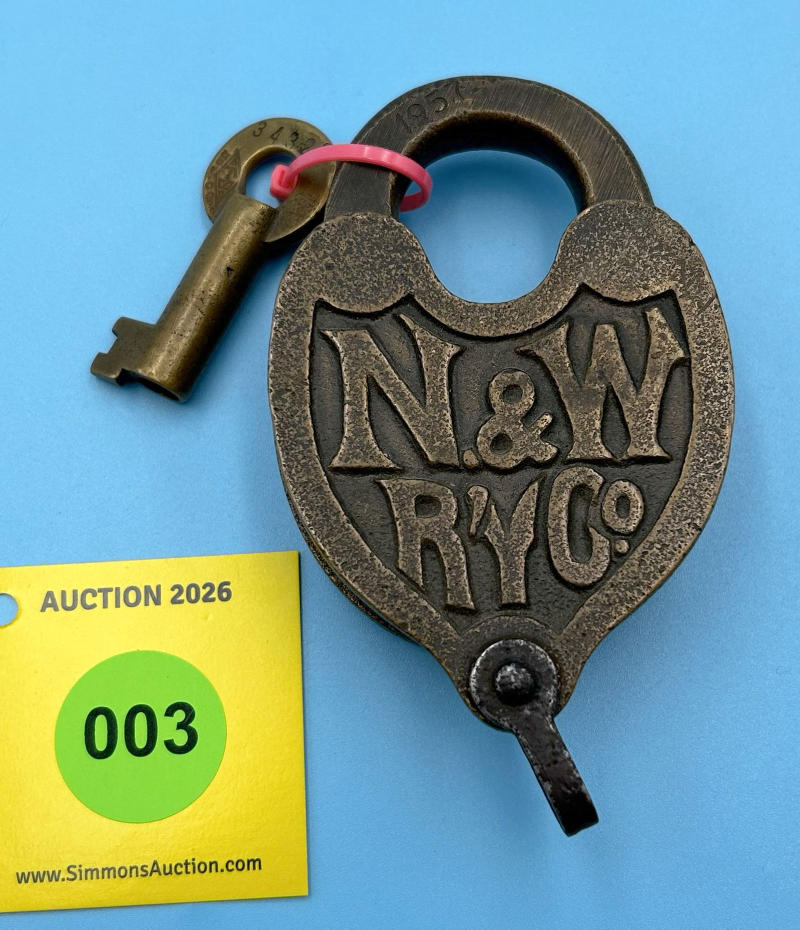 NORFOLK & WESTERN RAILROAD COMPANY ALL BRASS WITH DUST COVER 1957 PADLOCK W/ MARKED SWITCHED KEY (1 of 2)