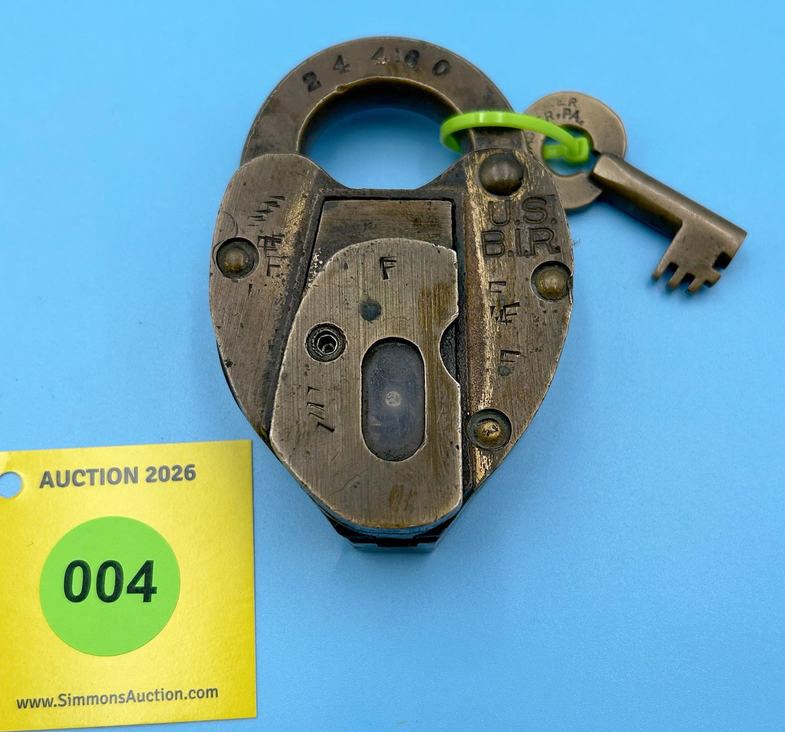 US BUREAU OF INTERNAL REVENUE SLAYMAKER LANCASTER, PA 24 460 LOCK W/ MARKED KEY AND DUST COVER  (1 of 2)