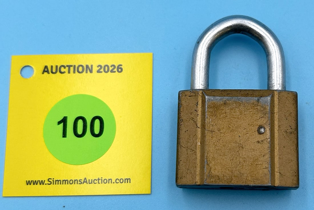 CHICAGO LOCK WITH STEEL SHACKLE PINTBUR CO (NO KEY) - 2