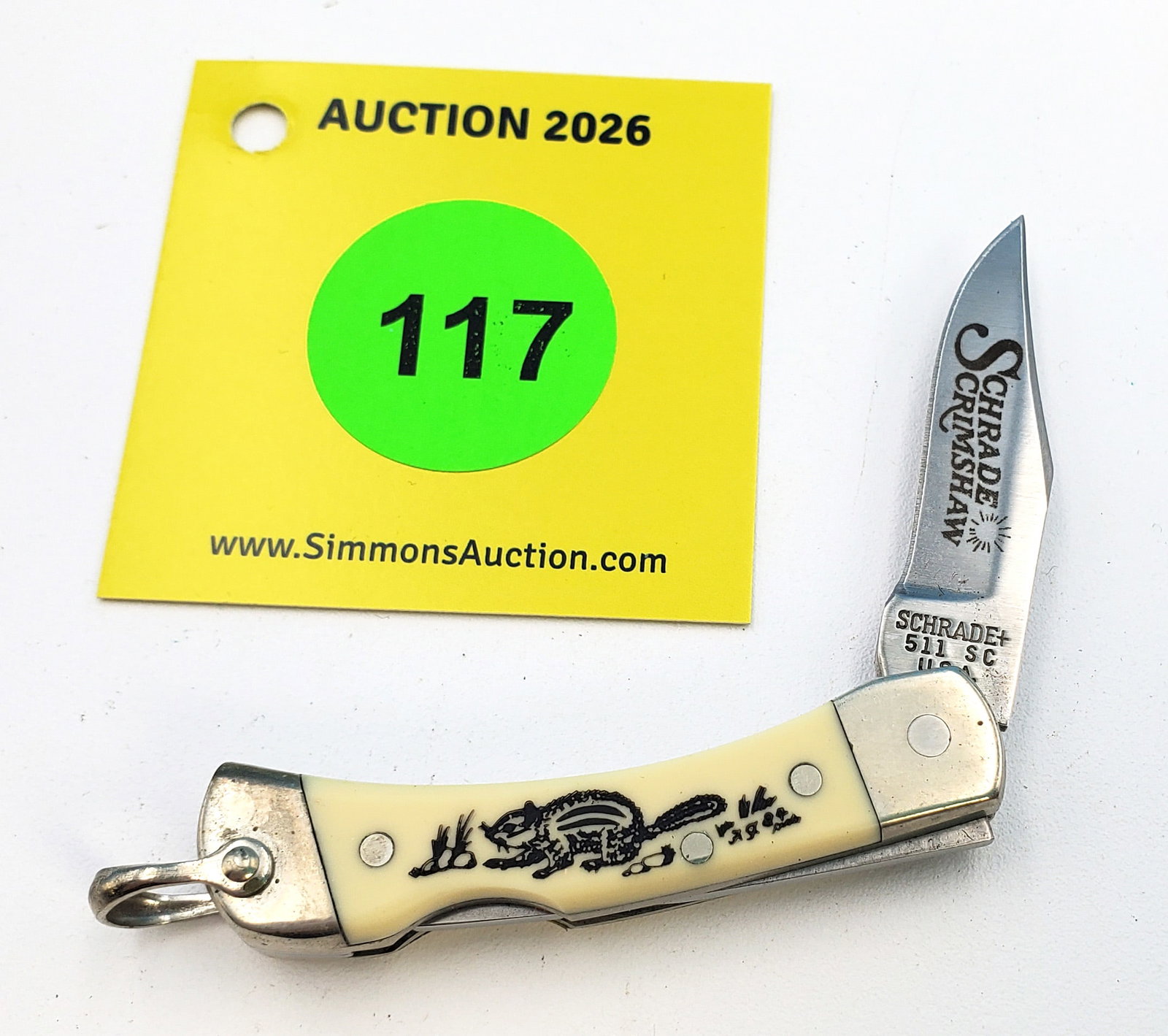 Schrade USA - synthetic scrimshaw series small lock back, unused in box, no cracks, good snap (1 of 3)