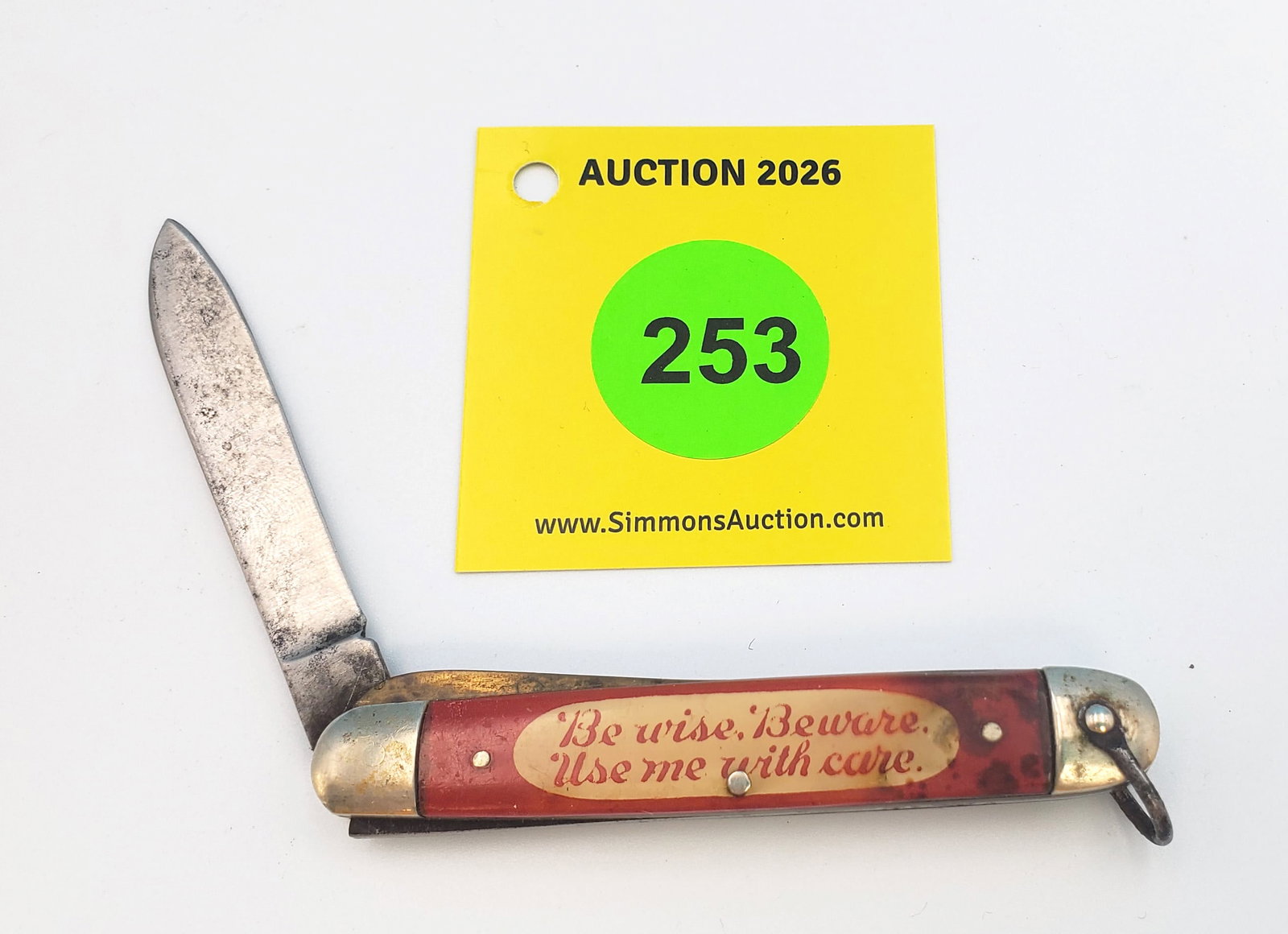 Kutmaster USA - brownie liner lock, light use, good snap, no cracks (1 of 3)