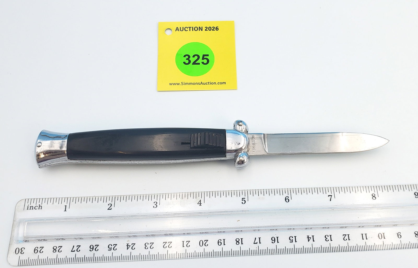 Switchblade out the front, Rostrei: Switchblade out the front, Rostrei 