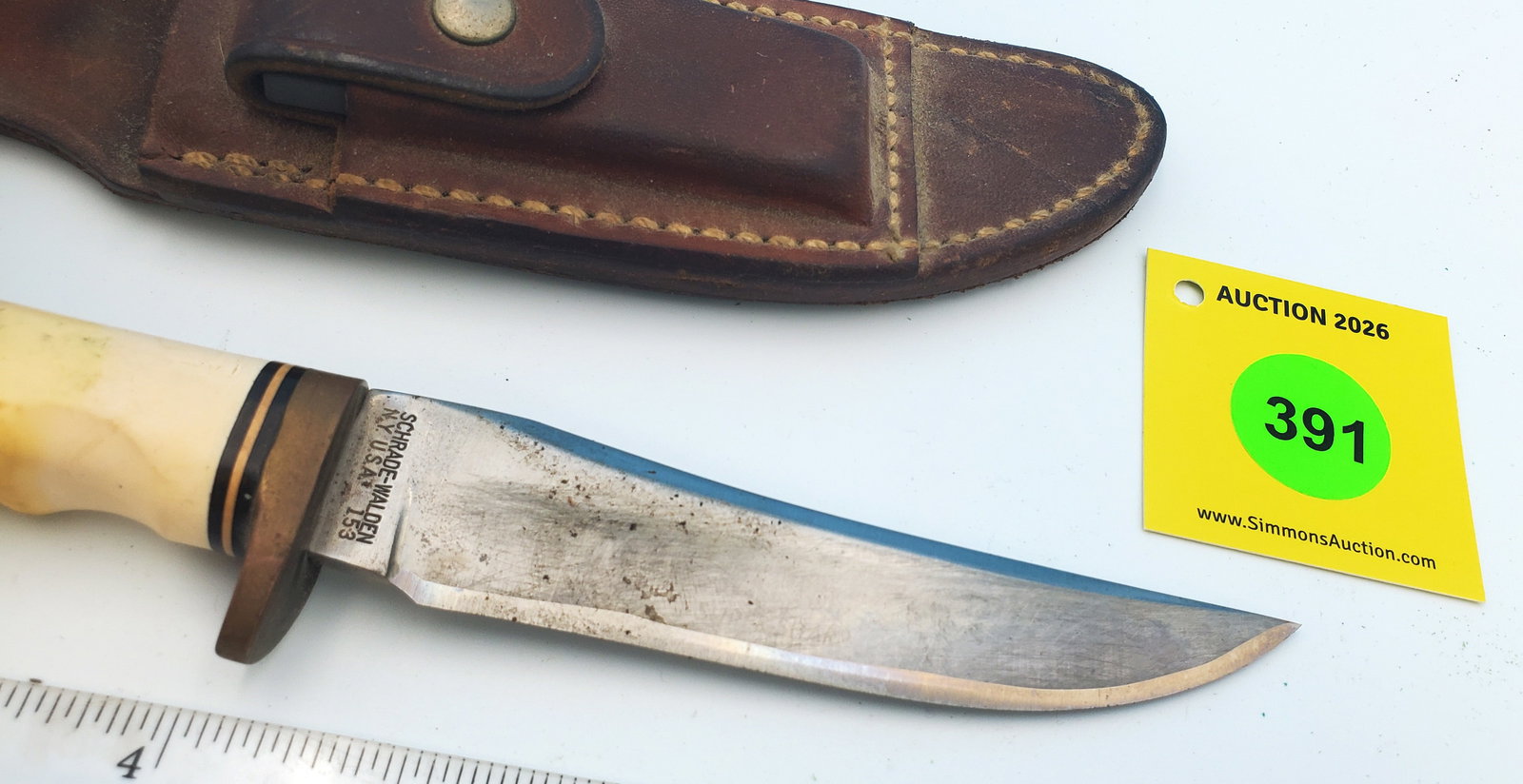 Charade Walden USA No. 153 w/ sheath and oil stone - 2