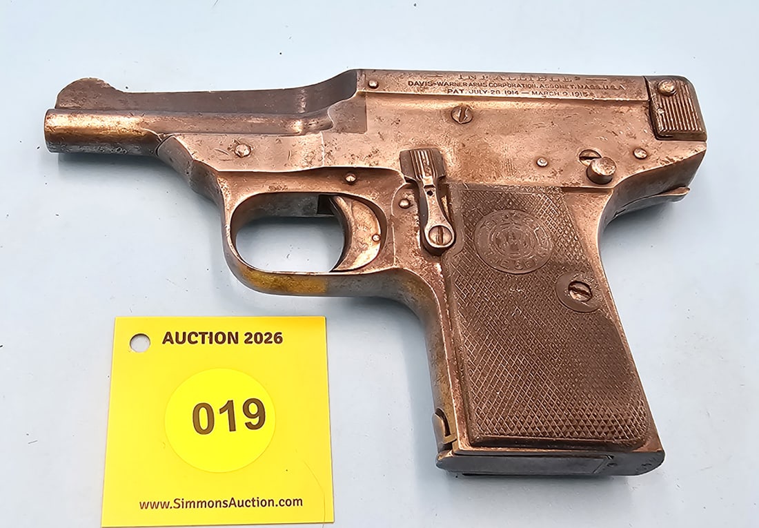 PISTOL: DAVIS WARNER, 32ACP, INFALLIBLE, SN#:2401: PISTOL: DAVIS WARNER, 32ACP, INFALLIBLE, SN#:2401