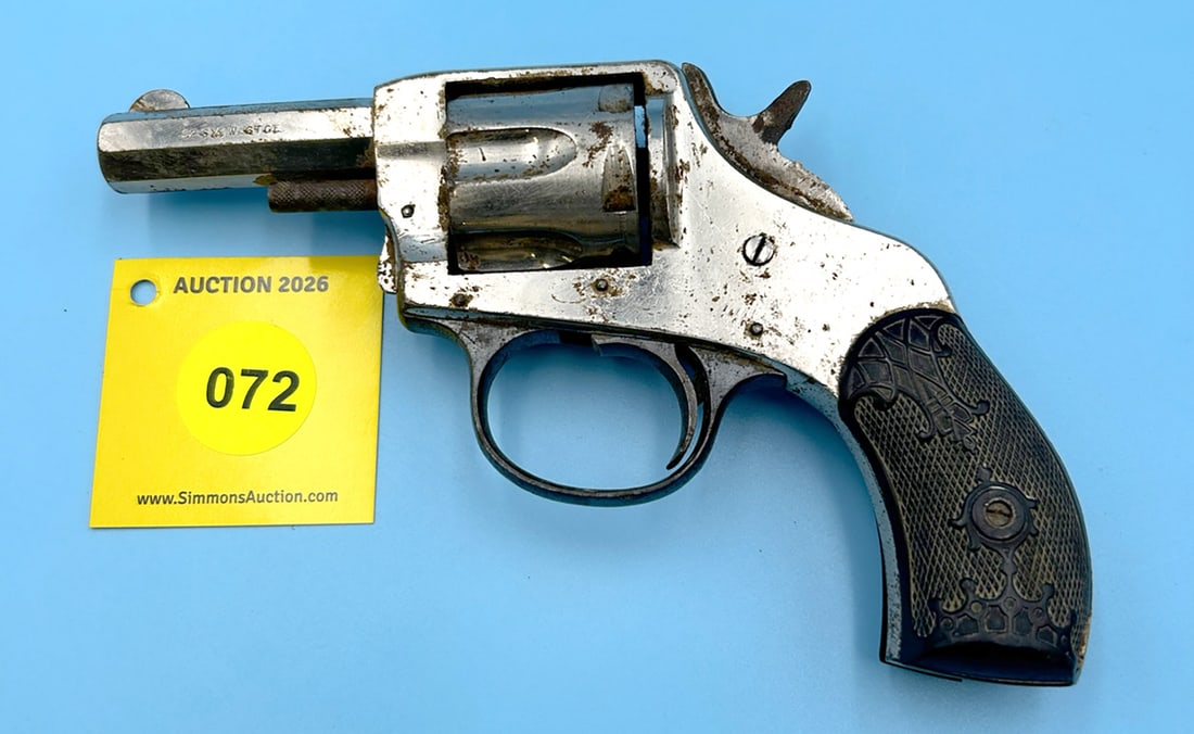 REVOLVER: HARRINGTON & RICHARDSON, 32 S & W, AMERICAN DOUBLE ACTION REVOLVER: SN#:99162 (1 of 6)
