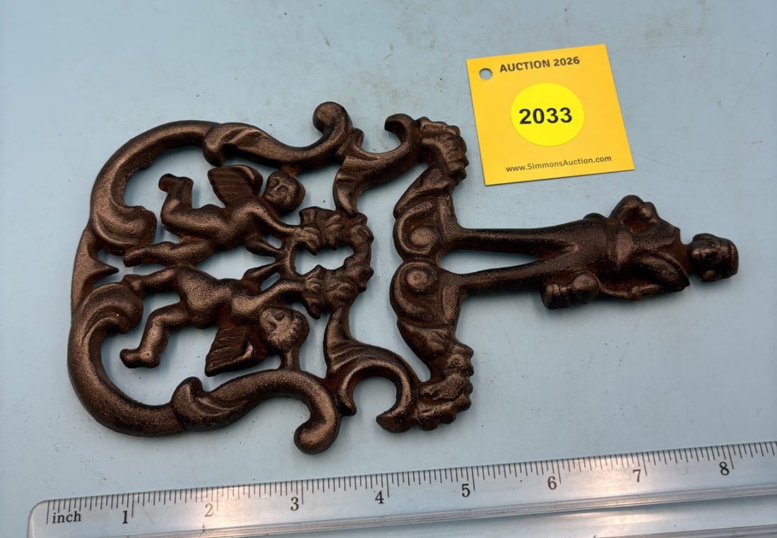 J.Z.H 1955 T-11 Cupid 8 1/2'' x 4 1/2'' w/ three feet trivet. (1 of 2)