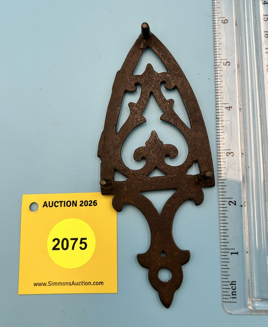 Unsigned Mini Little Cathedral 5 1/2'' x 2 1/2'' w/ three feet trivet (1 of 1)