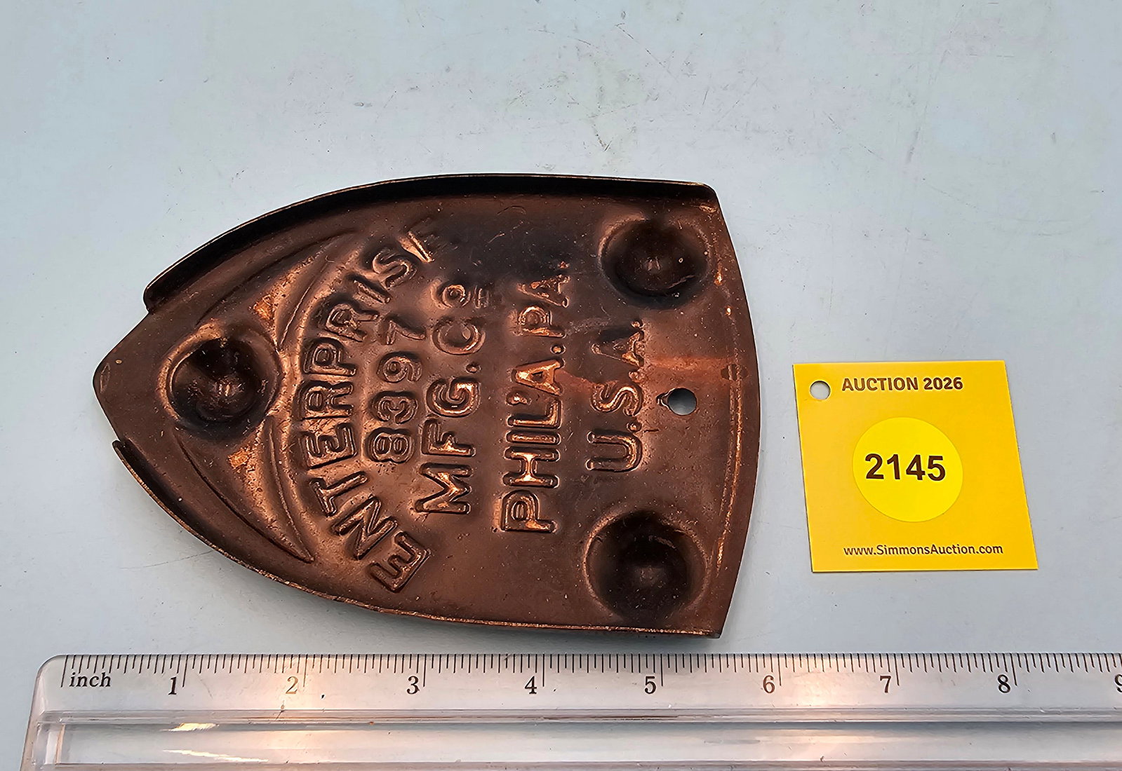 Enterprise trivet, 8397 Enterprise Mfg Co. Phila. PA, USA 6 x 4 1/4 x 3/4" (1 of 2)