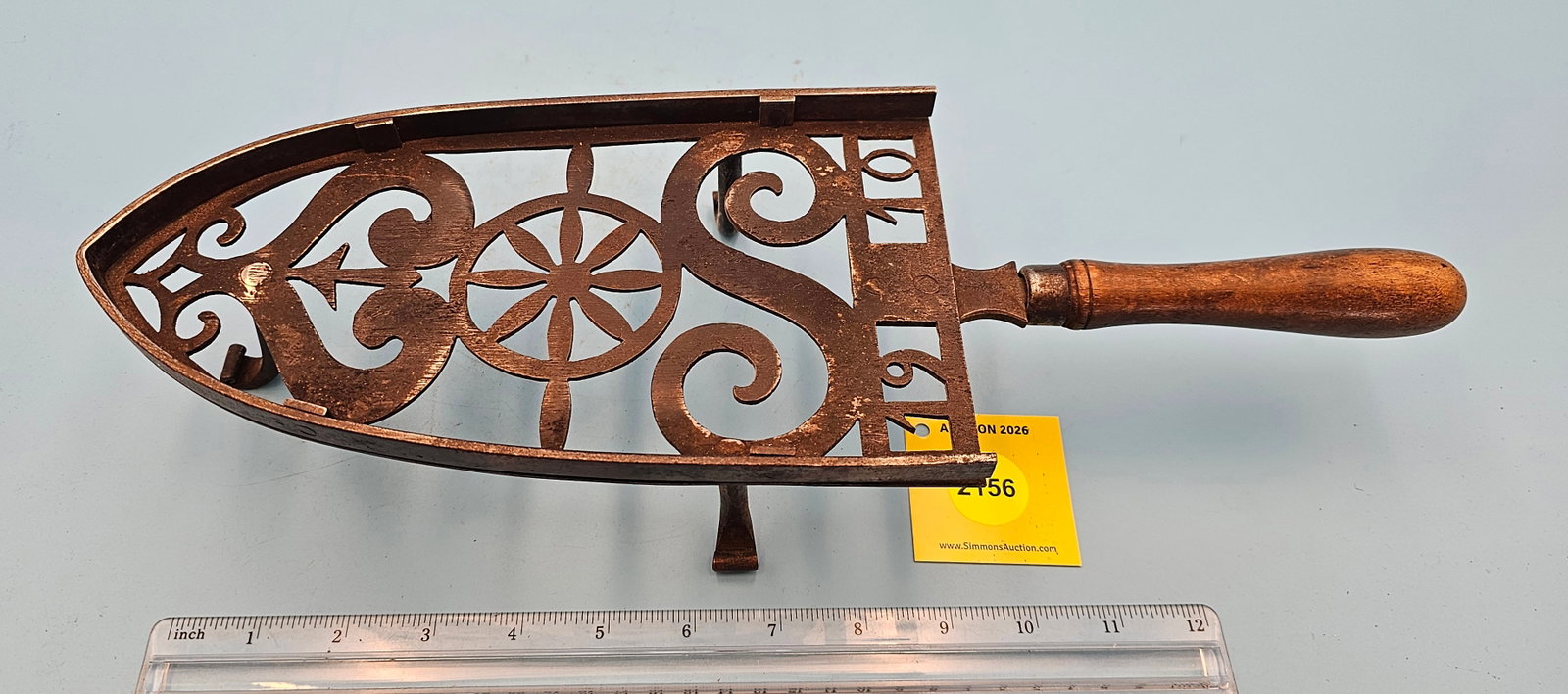 Spade trivet w/wood handle, "1910", 16 x 5 3/16 x 2 1/4": Spade trivet w/wood handle, "1910", 16 x 5 3/16 x 2 1/4"