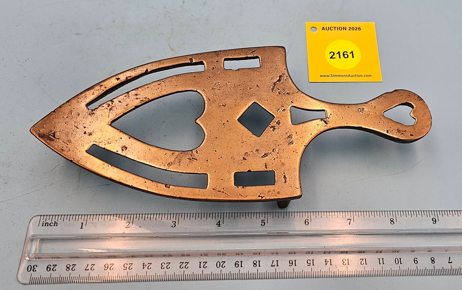 Spade trivet, heart design, 9 x 4 x 1 1/4" (1 of 2)