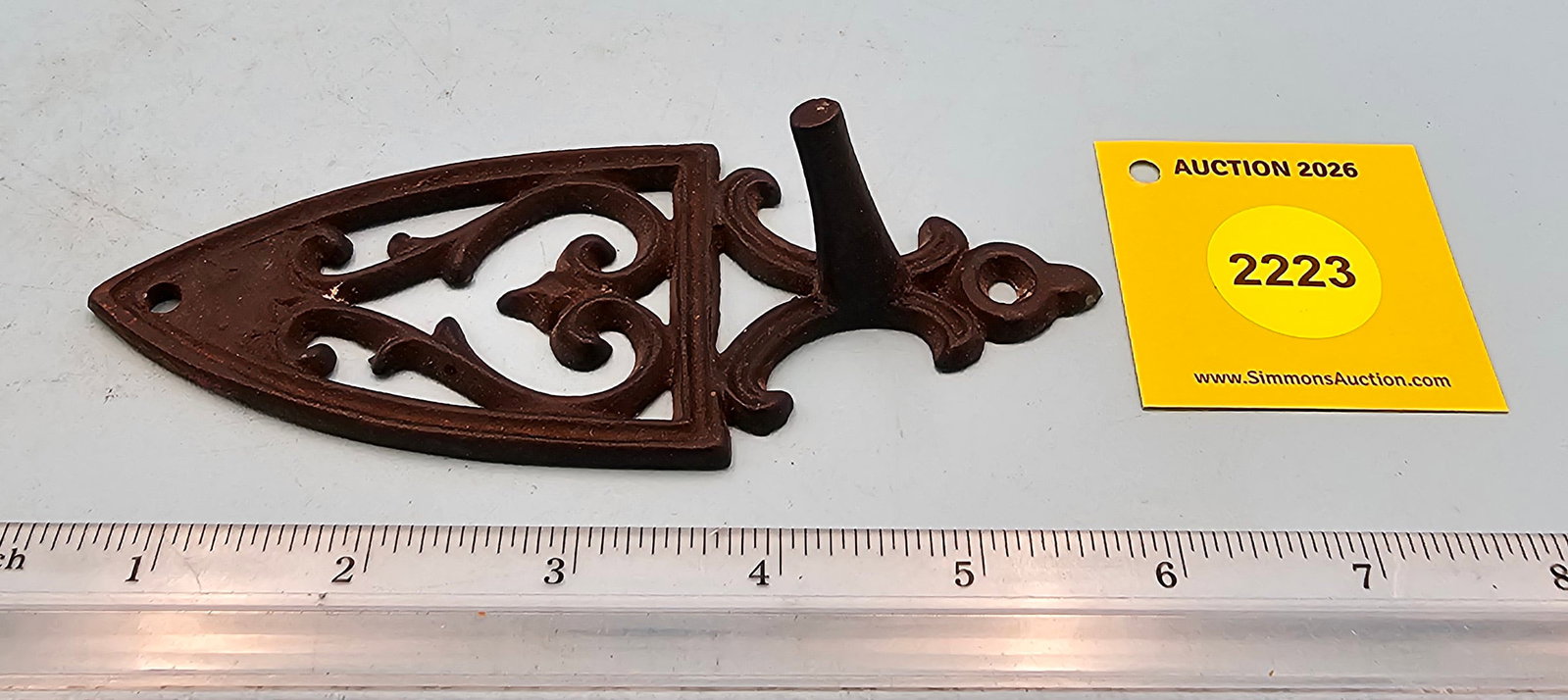 Griswold 1733 trivet: Griswold 1733 trivet