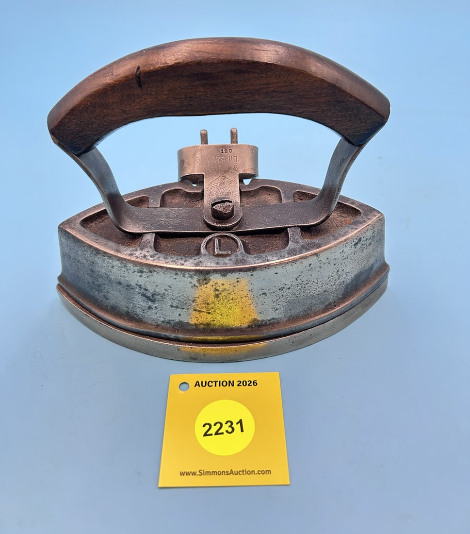 Electric Iron, wood handle, marked LMP Pat Feb 6, 06 L 7' (1 of 3)