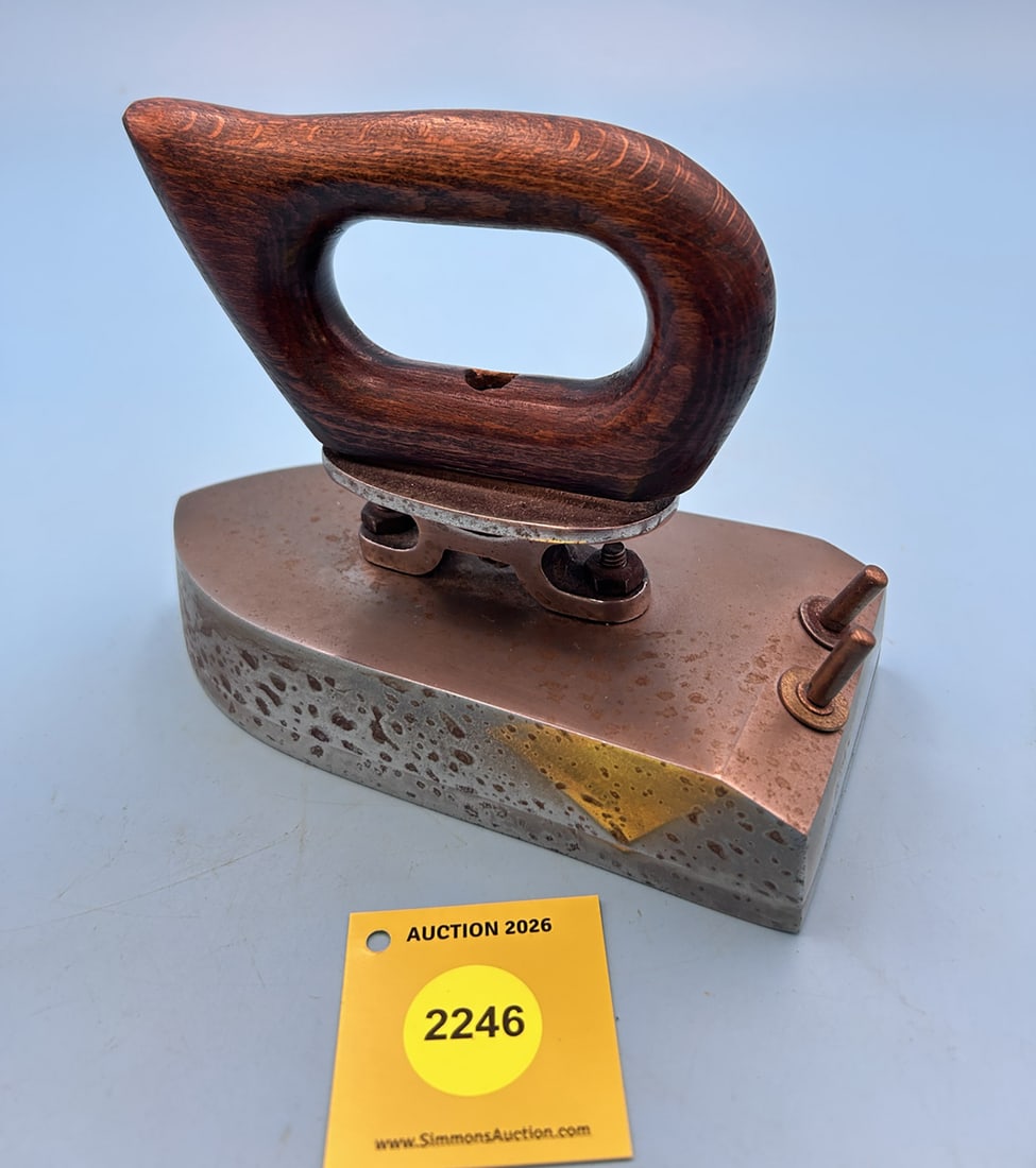 German electric iron, wood handle L 7 1/2" (1 of 4)