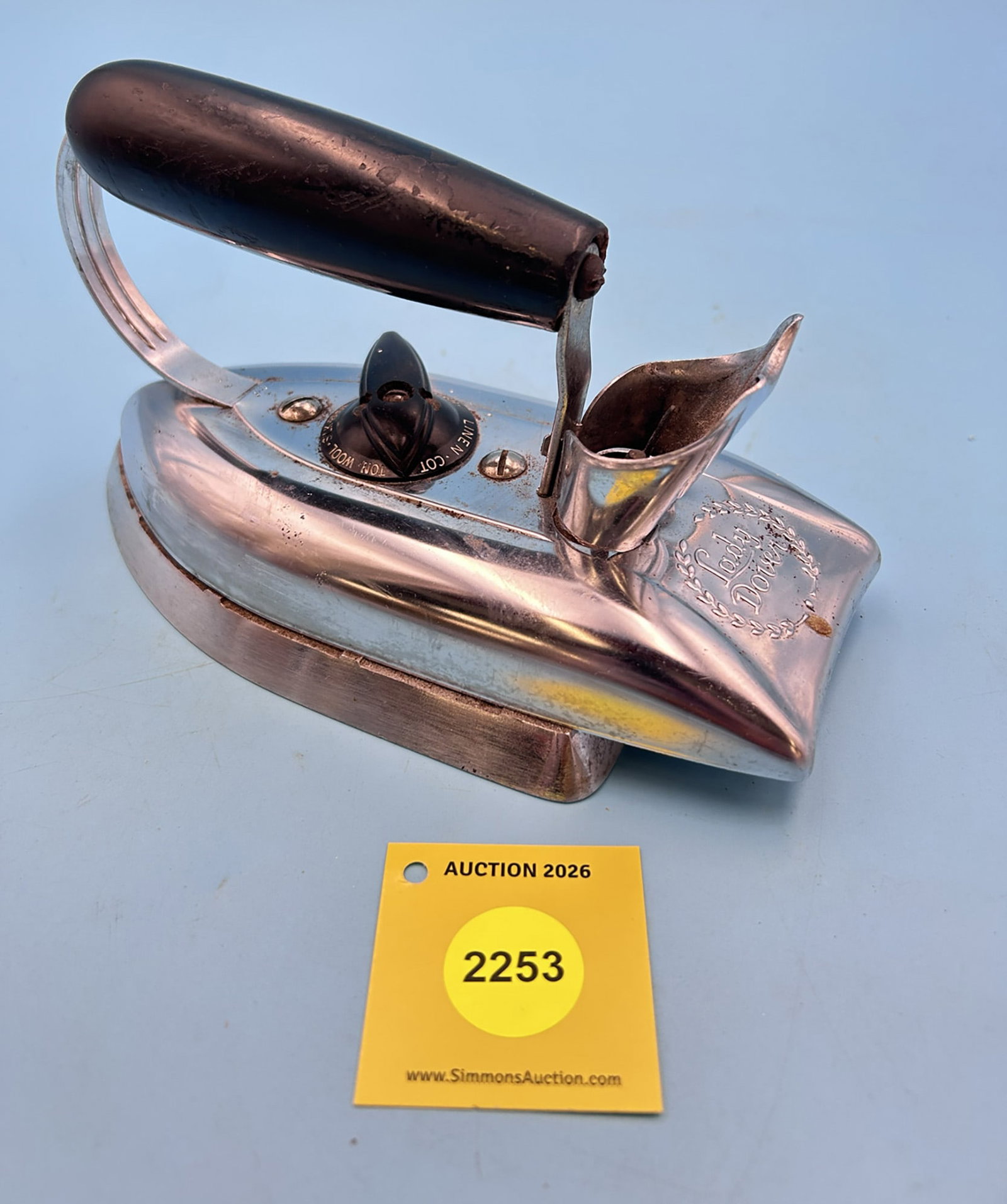 Knapp Monarch Co, St Louis USA, Lady Dover, electric iron L 8 1/2" - 7