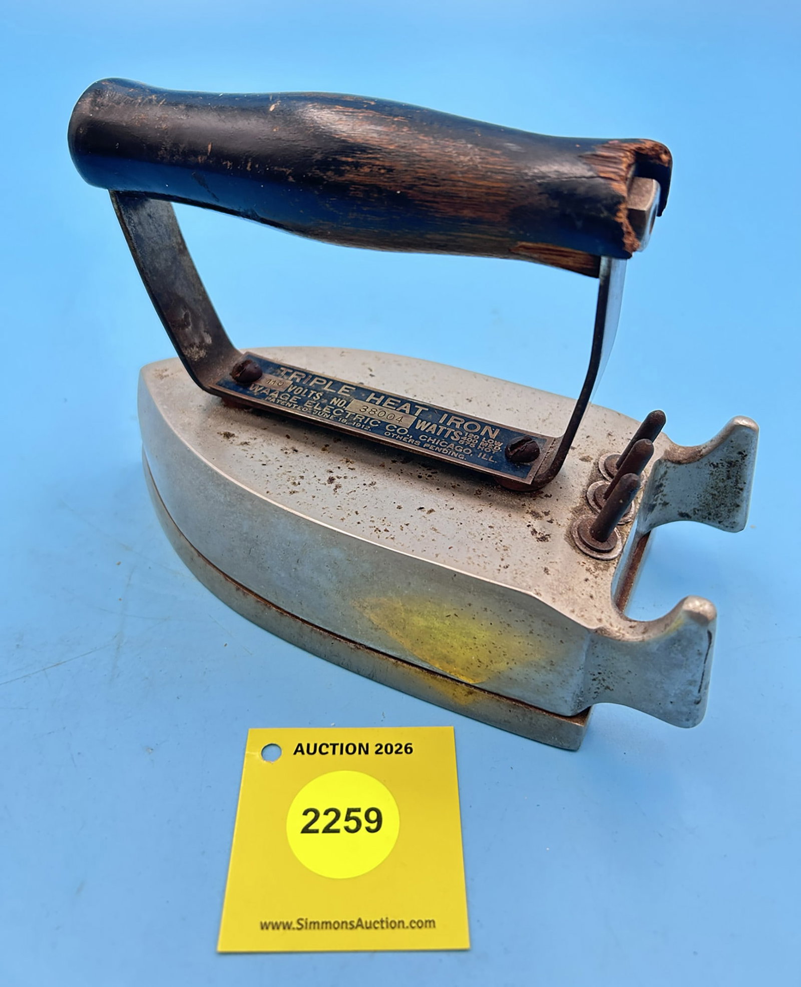 Waage Electric Co. Chicago Ill. Triple Heat Iron, No 38004, L 6 1/2" (1 of 3)