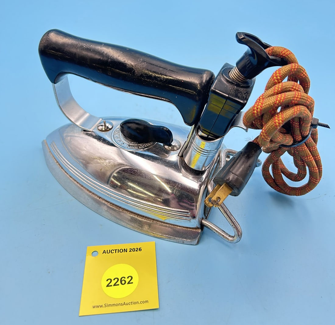 Singer Sewing Machine Company Model B Electric Iron, L 7 1/8" (1 of 4)