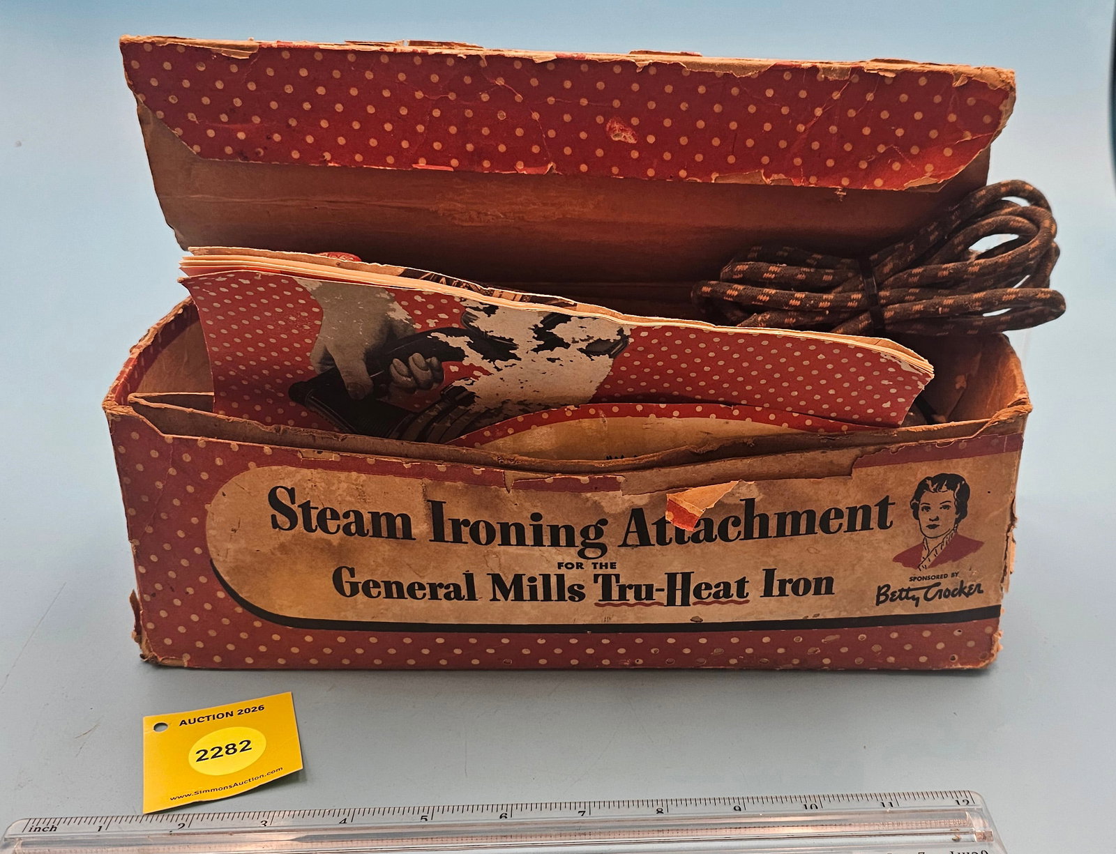 General Mills, Fostoria Tru-heat iron, w/steam ironing attachment original box about 1950, L 9 3/4" (1 of 5)