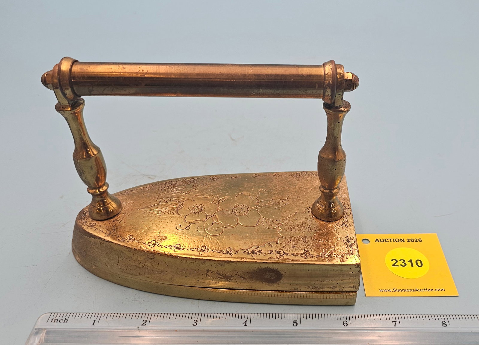 Brass flat iron, floral design on top, L 6 1/2" (1 of 2)