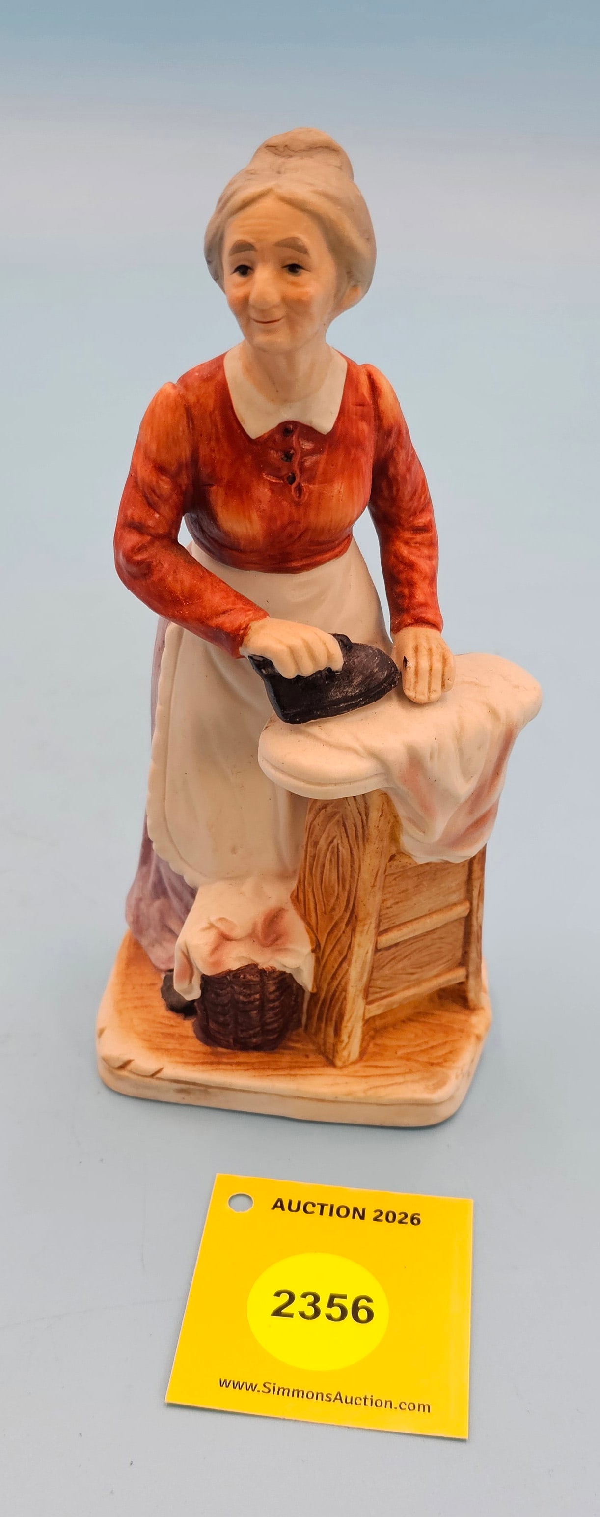 ARDCO 7" woman ironing figurine: ARDCO 7" woman ironing figurine