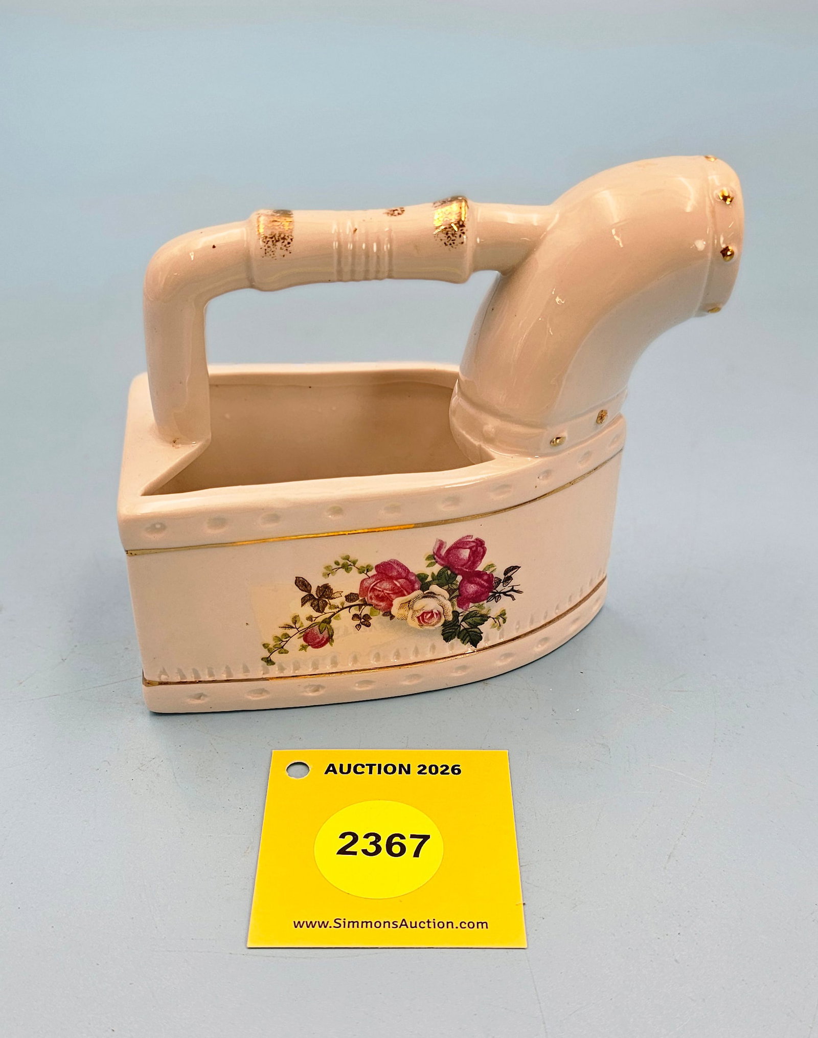 Ceramic iron planter Made in China, 4 1/2 x 2 1/2 x 4 1/4" (1 of 1)