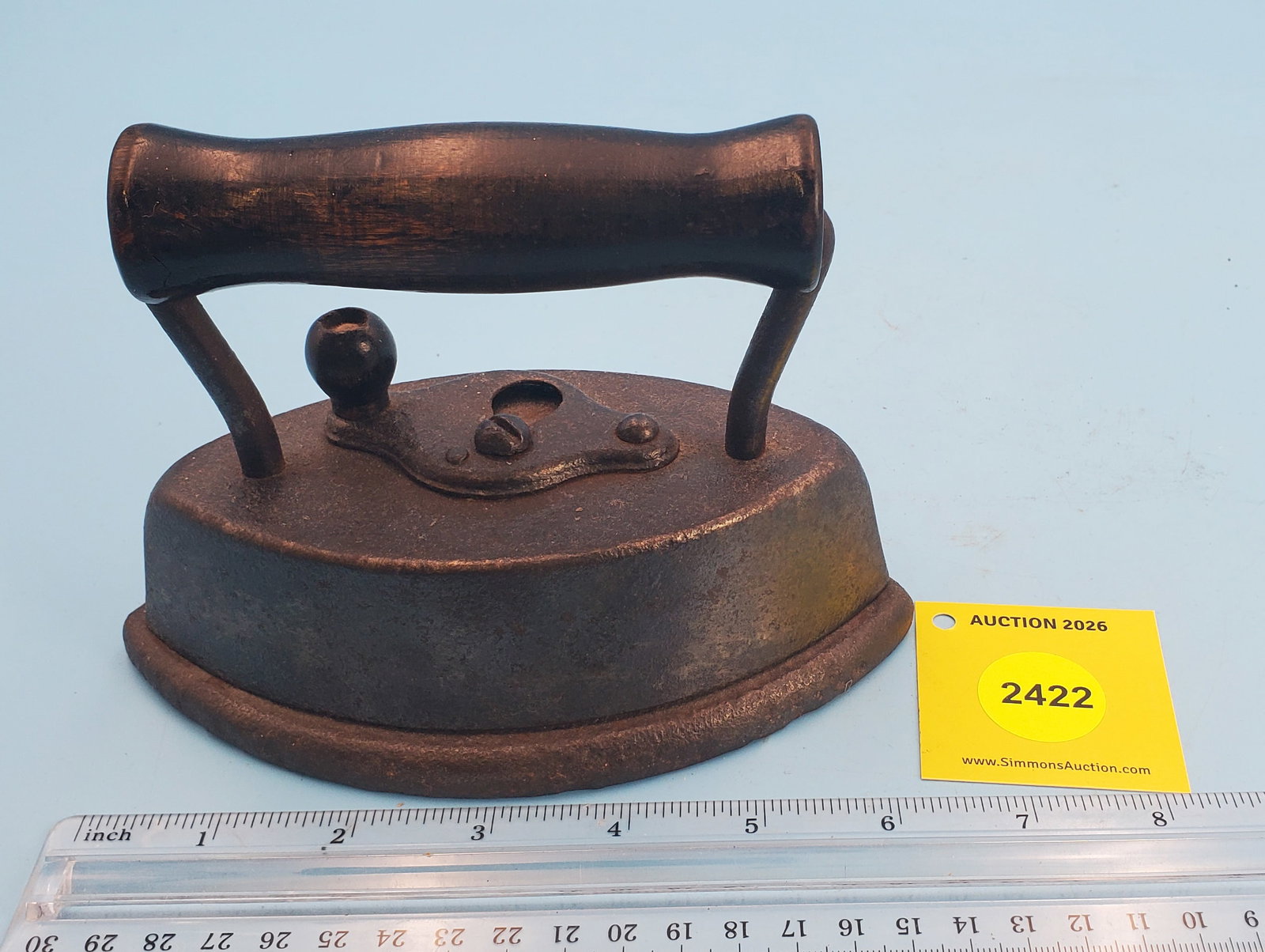 Vulcan Sad Iron, L 6 1/2" (1 of 2)