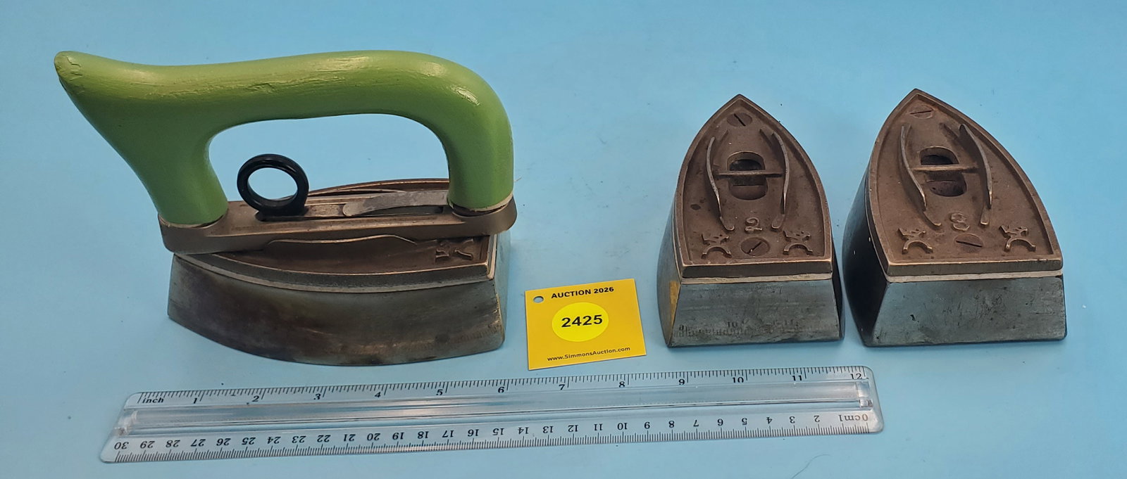 Cold handle, green wood handle, comes with size 1, 2, & 3 bases (1 of 2)