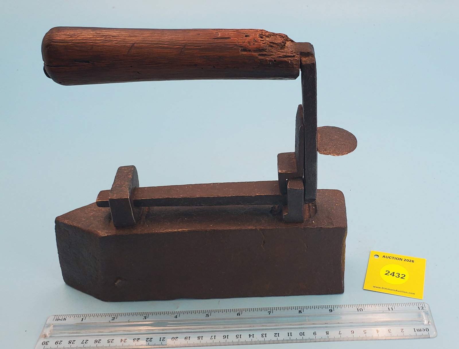 Tailor Iron, no markings, detachable handle, L 9 1/2": Tailor Iron, no markings, detachable handle, L 9 1/2"