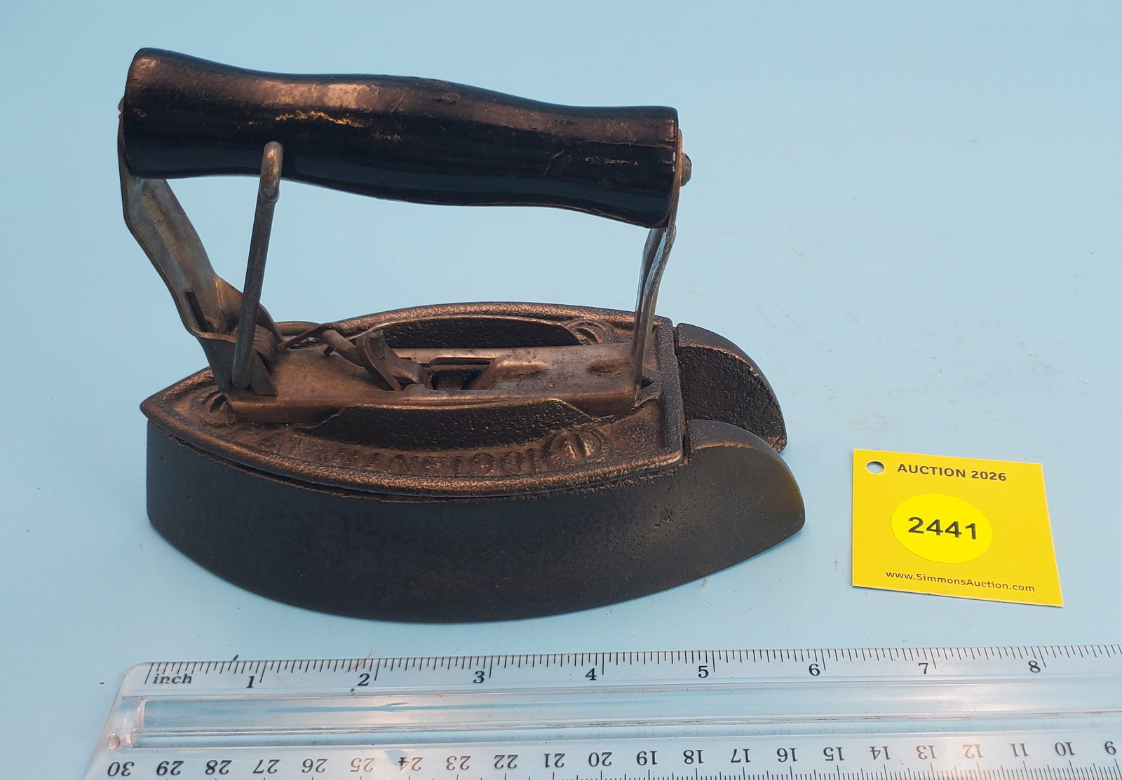 San Toy Iron, Pat June 1901, detachable handle, L 6 5/8" (1 of 3)