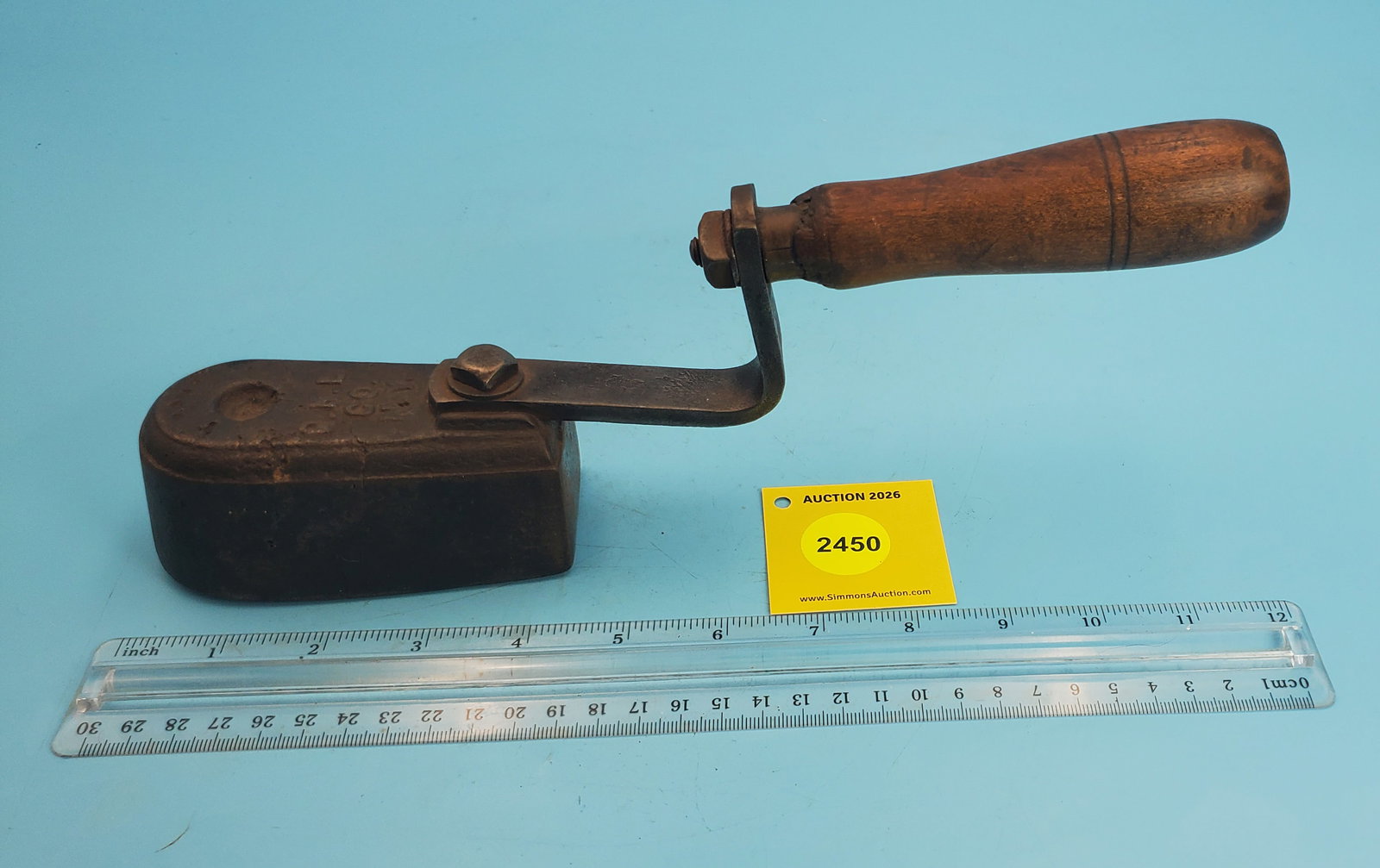 Polisher, Q.K.L Co, N.Y., rough bottom (1 of 3)