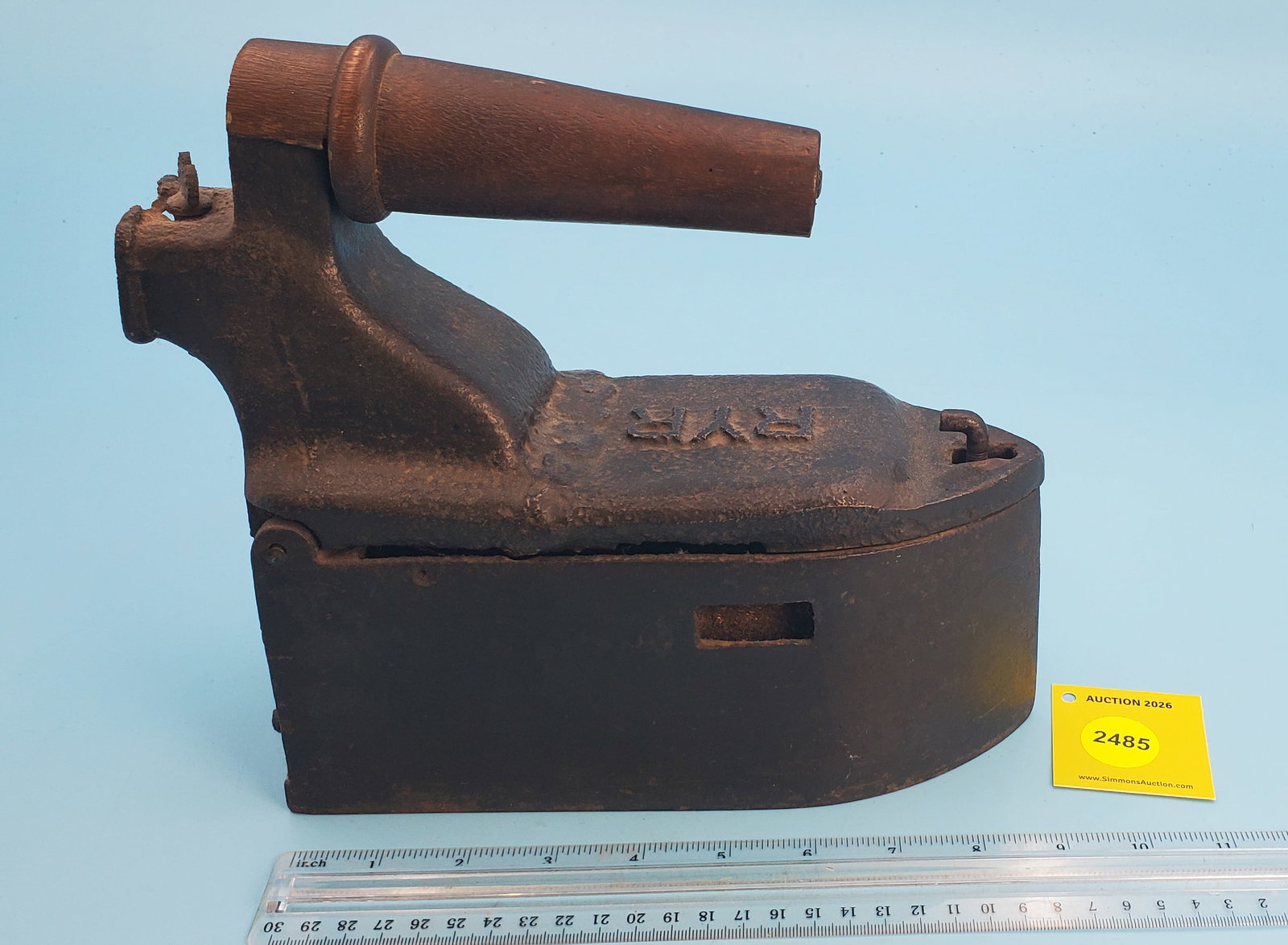 Charcoal Tailor iron, RYR, back hinged top, wood handle, L 9 1/4": Charcoal Tailor iron, RYR, back hinged top, wood handle, L 9 1/4"