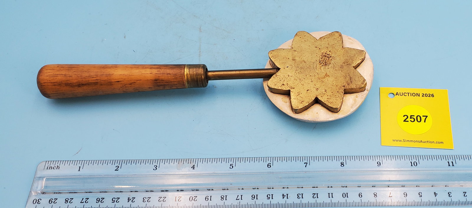 Flower, Brass top, L 9": Flower, Brass top, L 9"