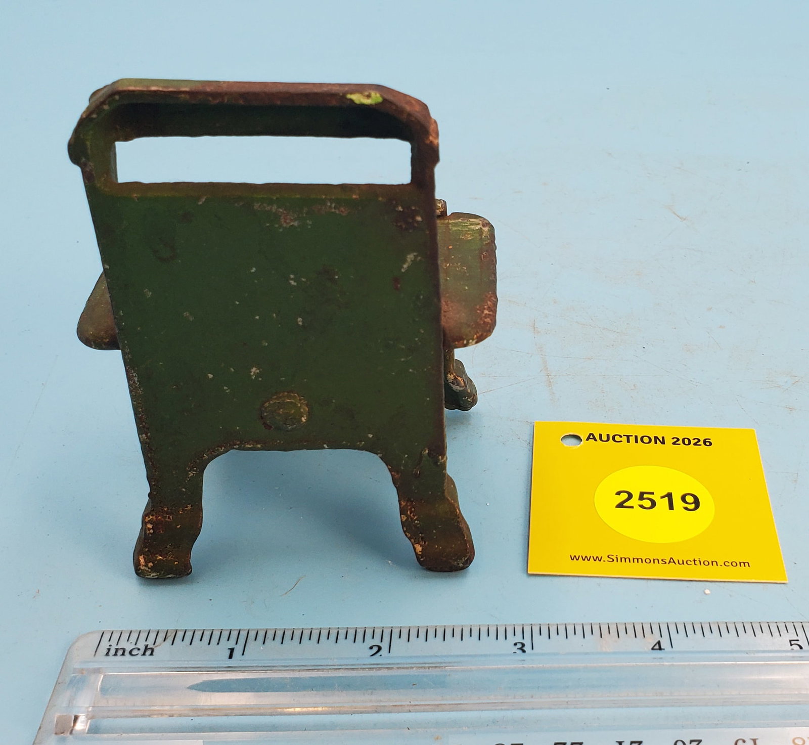 Royal Cast Iron Stove, Toy/Doll House, Height 3 3/4" - 2
