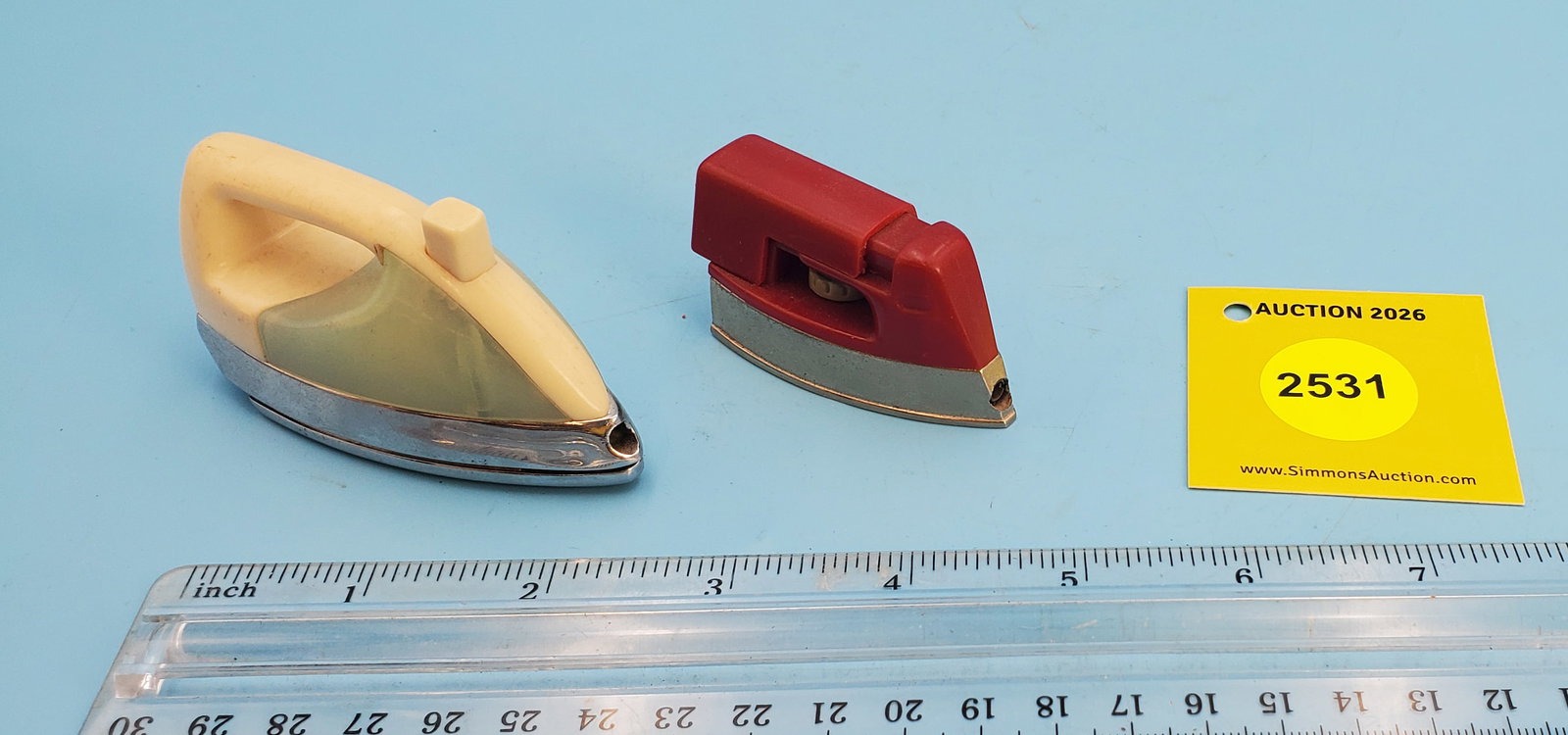 Lot of 2, Iron lighters - 2