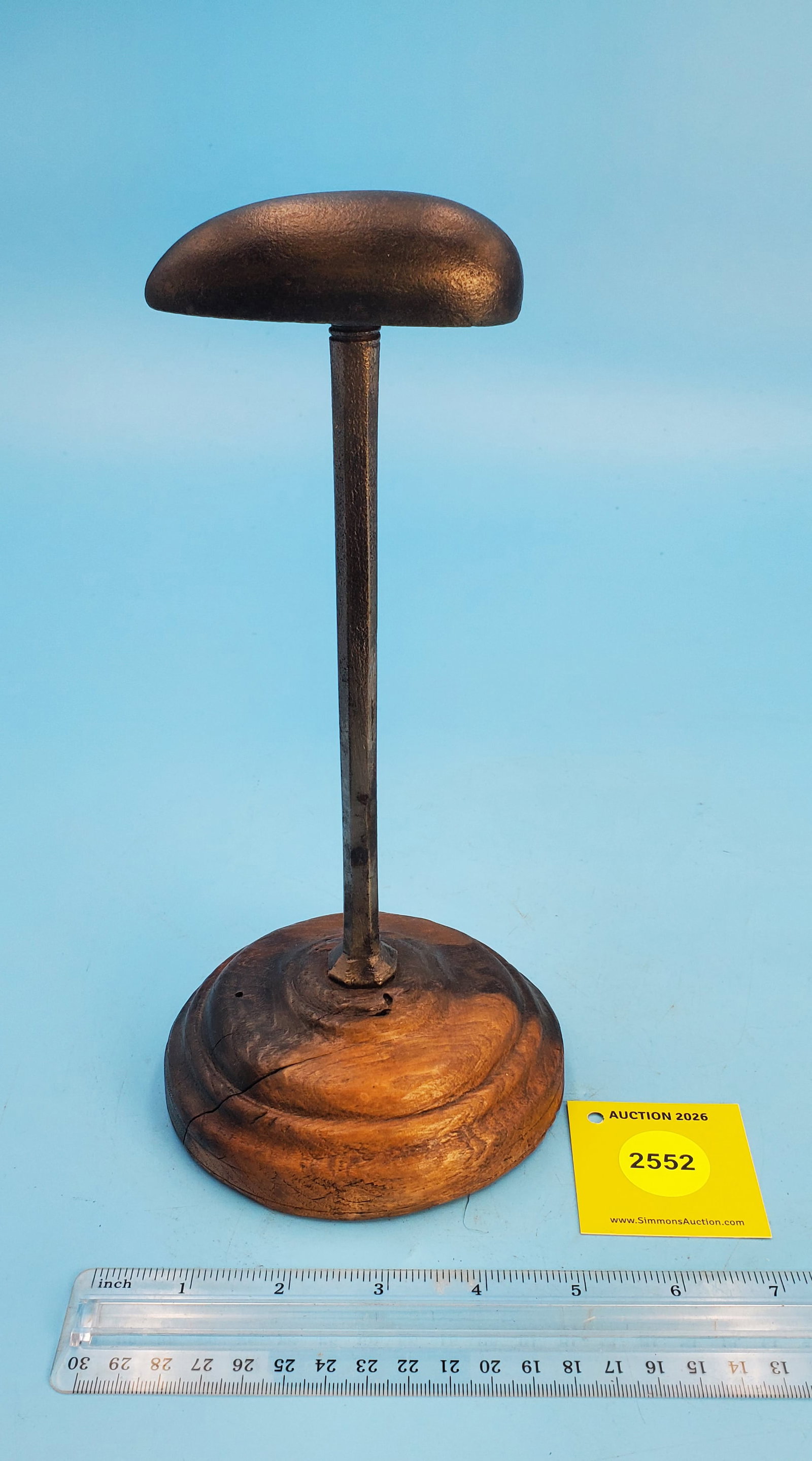 Standing Egg, wood base, Egg 3 1/4" - 2